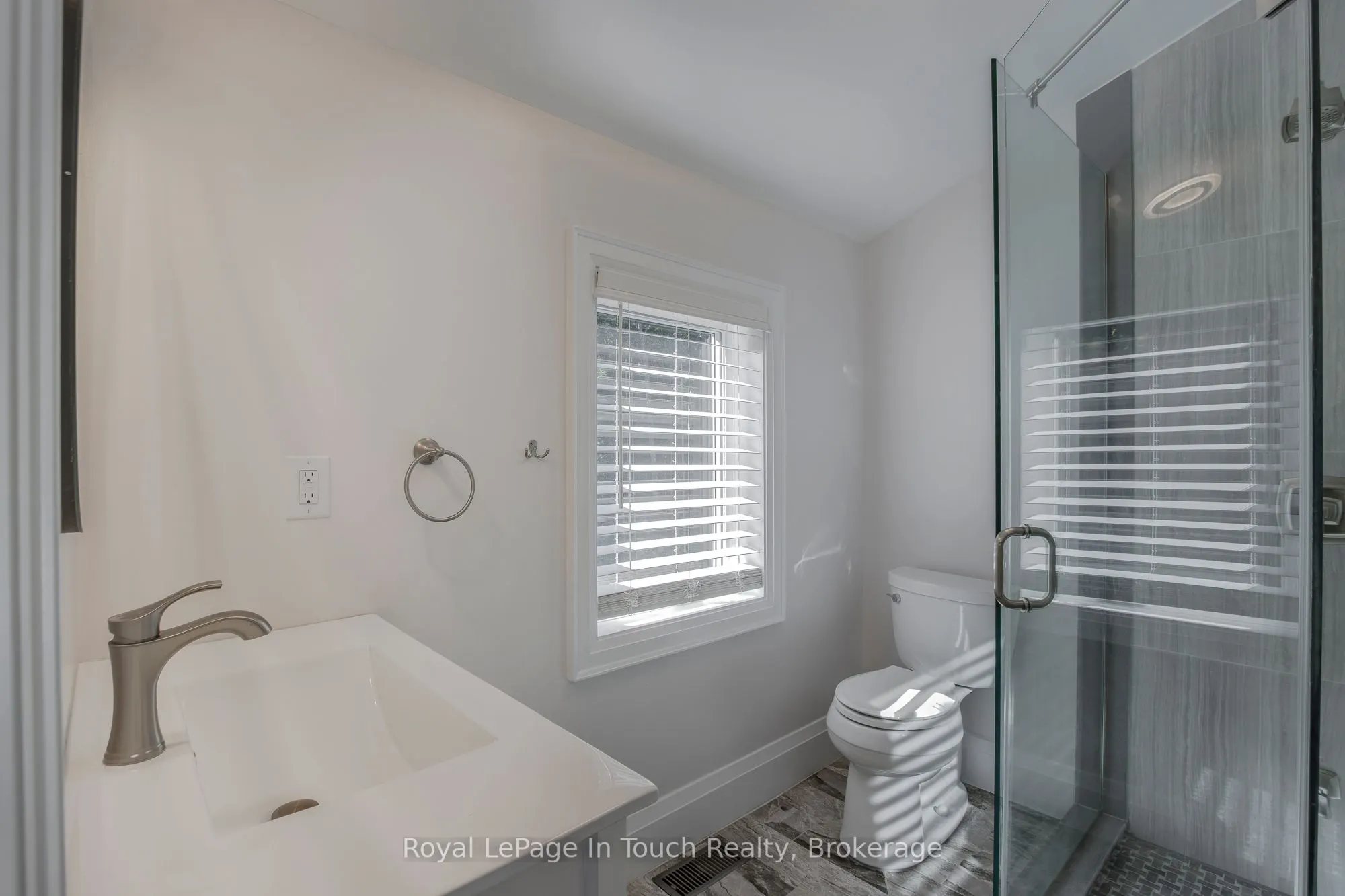 9 Belcourt Crescent