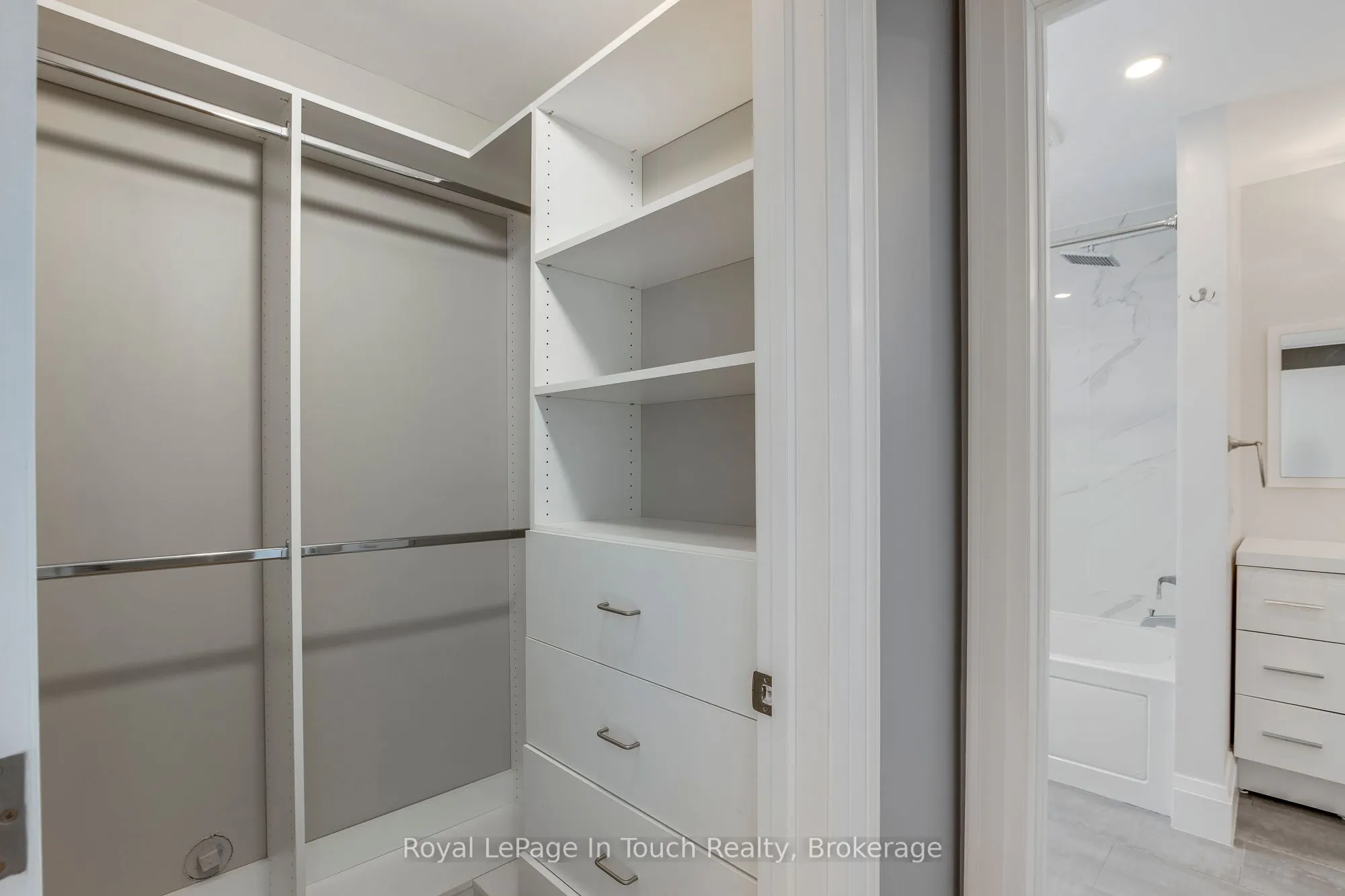 9 Belcourt Crescent