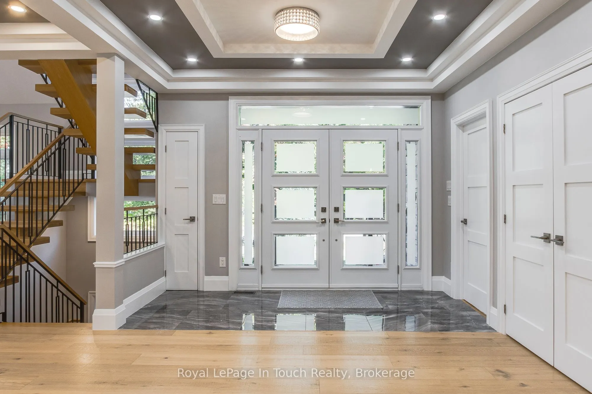 9 Belcourt Crescent