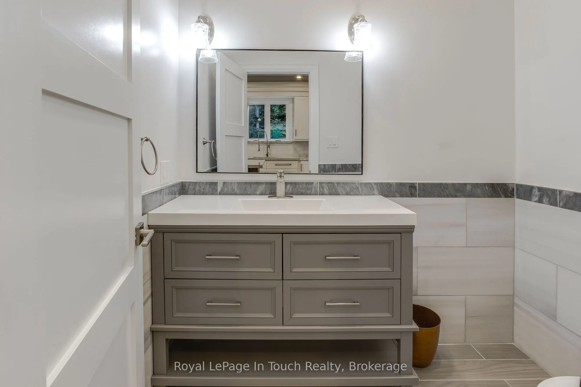 9 Belcourt Crescent