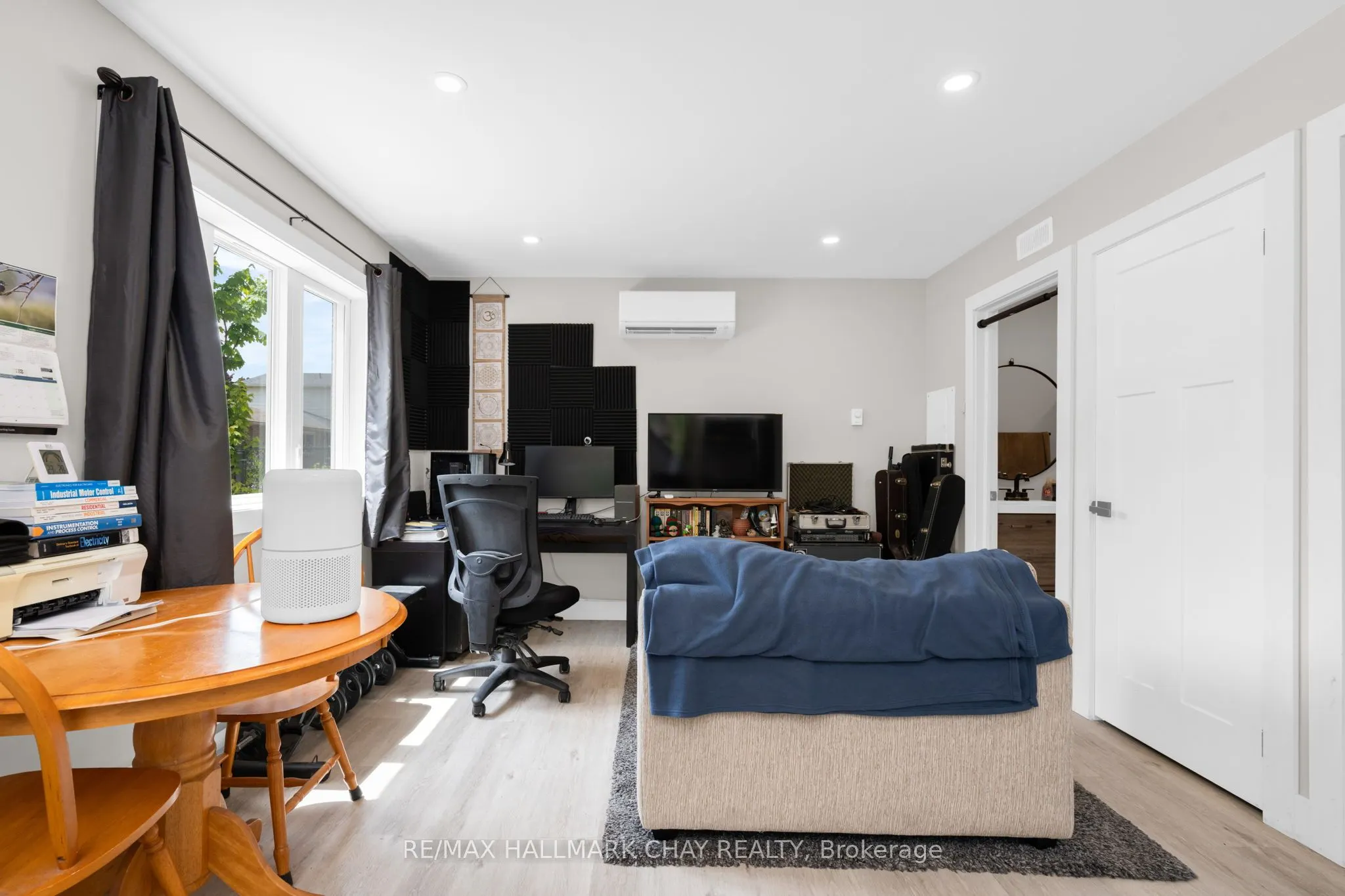 24 CHARLBROOK Avenue, #1, 2, 3