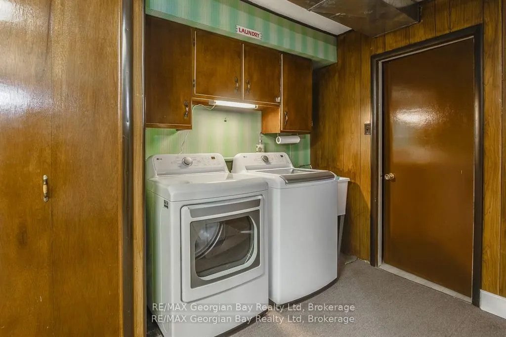 586 Dominion Avenue
