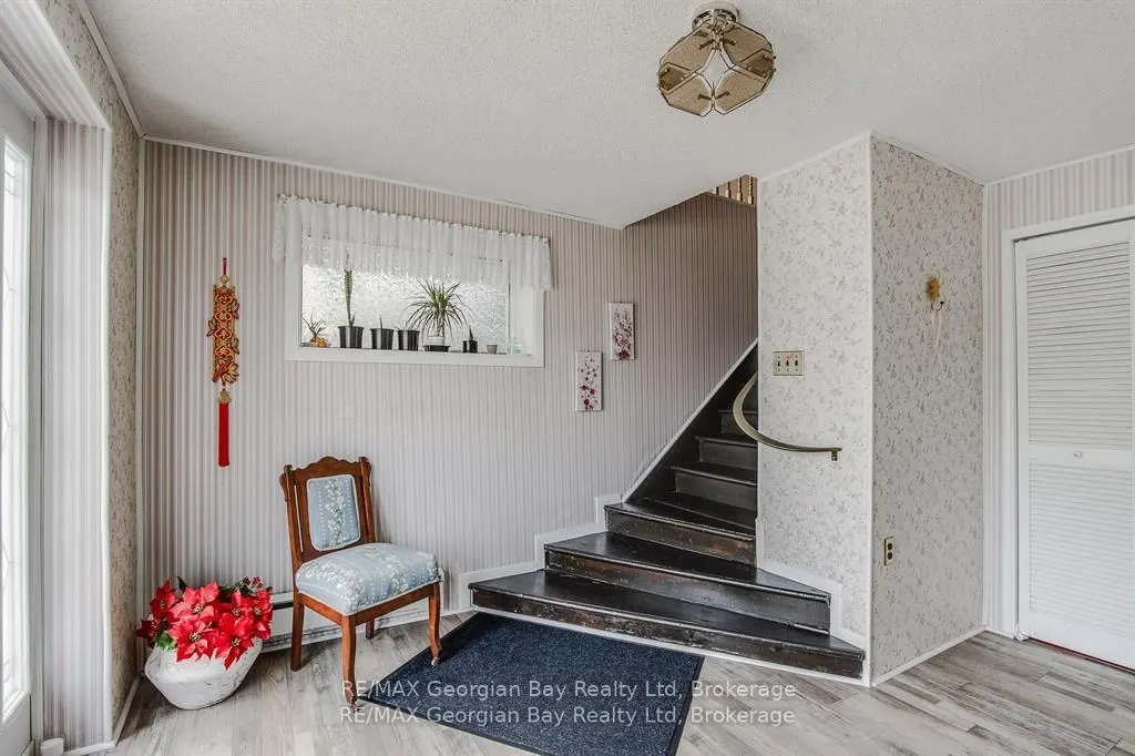 586 Dominion Avenue