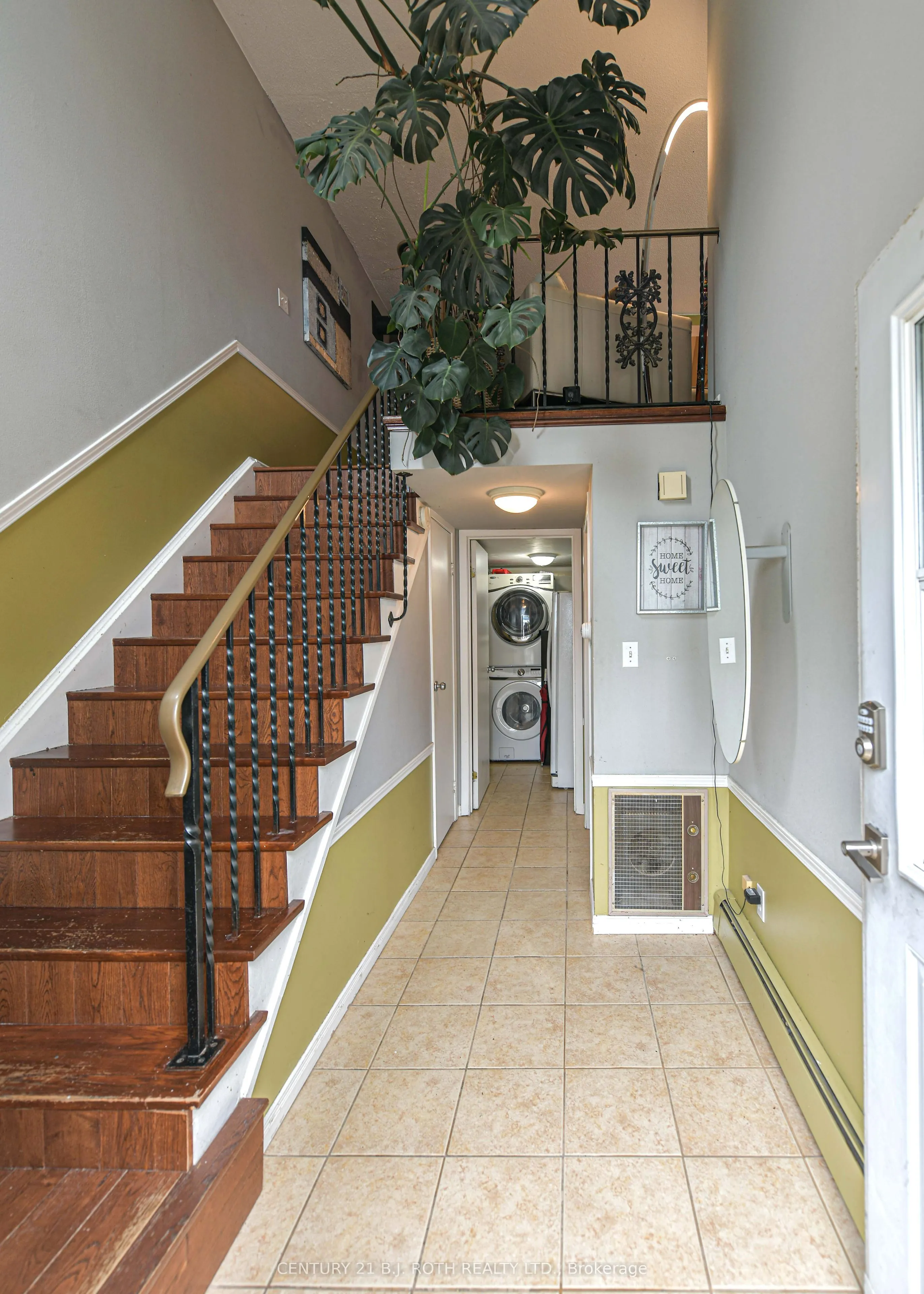 40 VICTORIA Crescent, #15