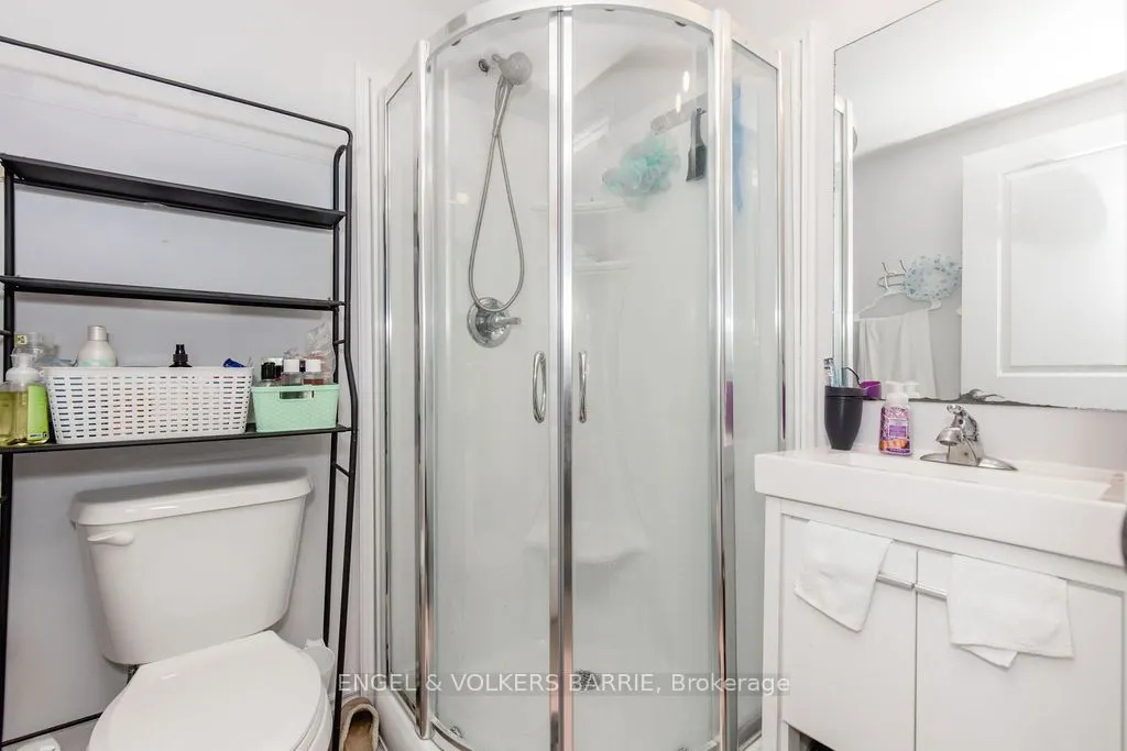 246 Penetanguishene Road, #6