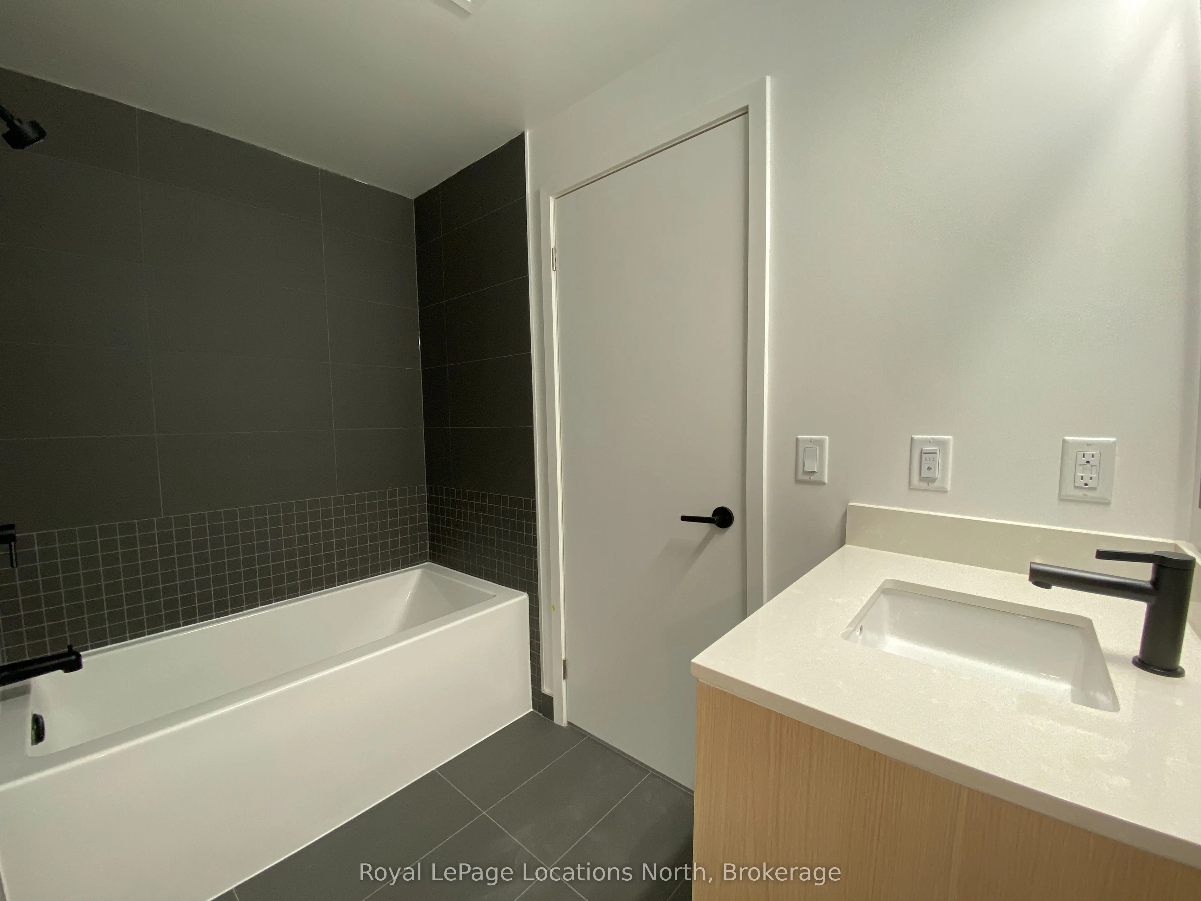 31 HURON Street, #518