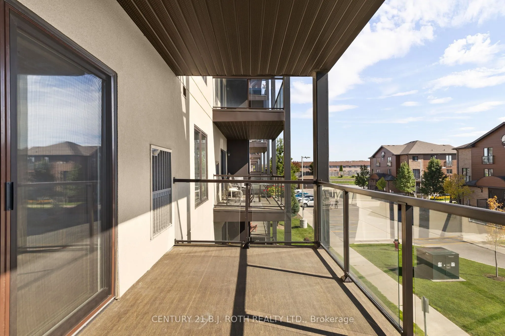 720 YONGE Street, #218