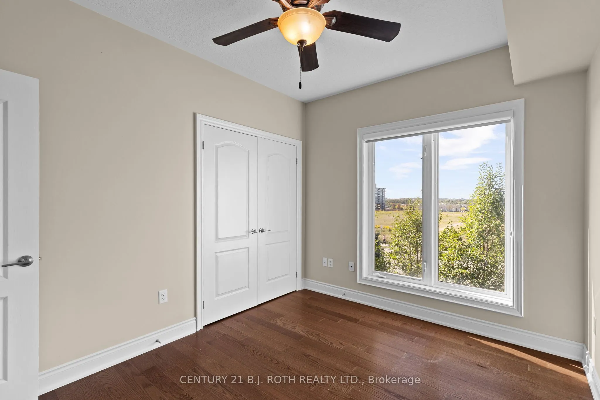 720 YONGE Street, #218