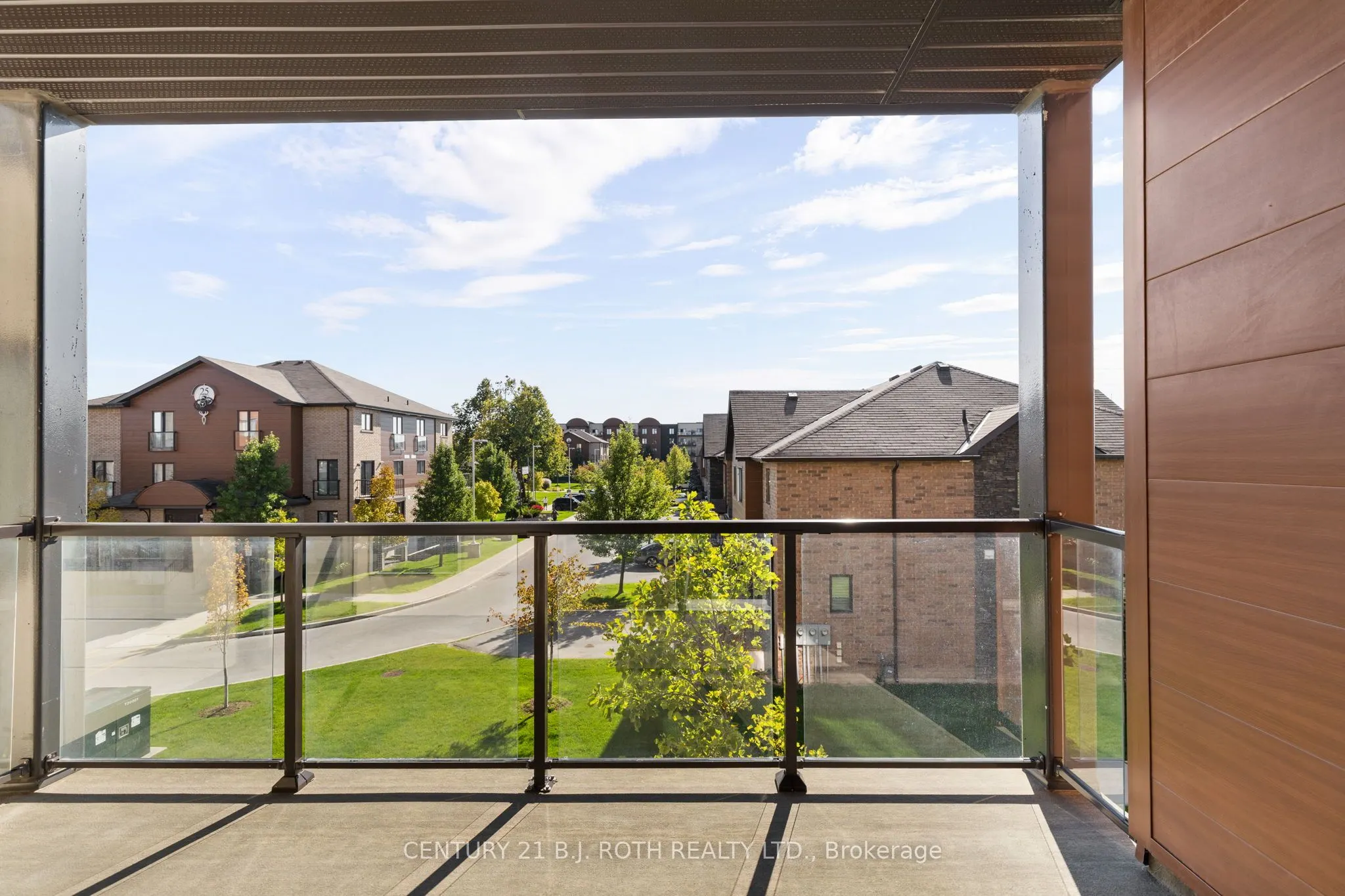 720 YONGE Street, #218