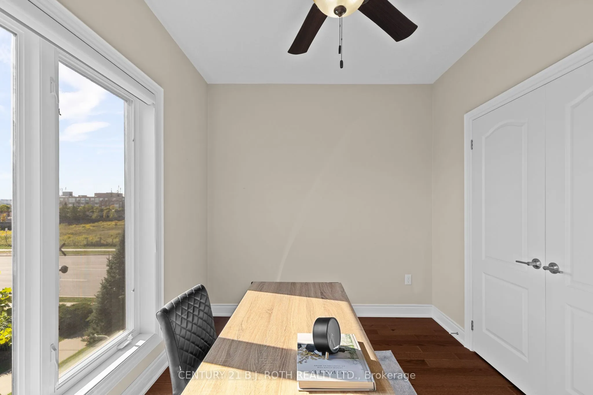 720 YONGE Street, #218