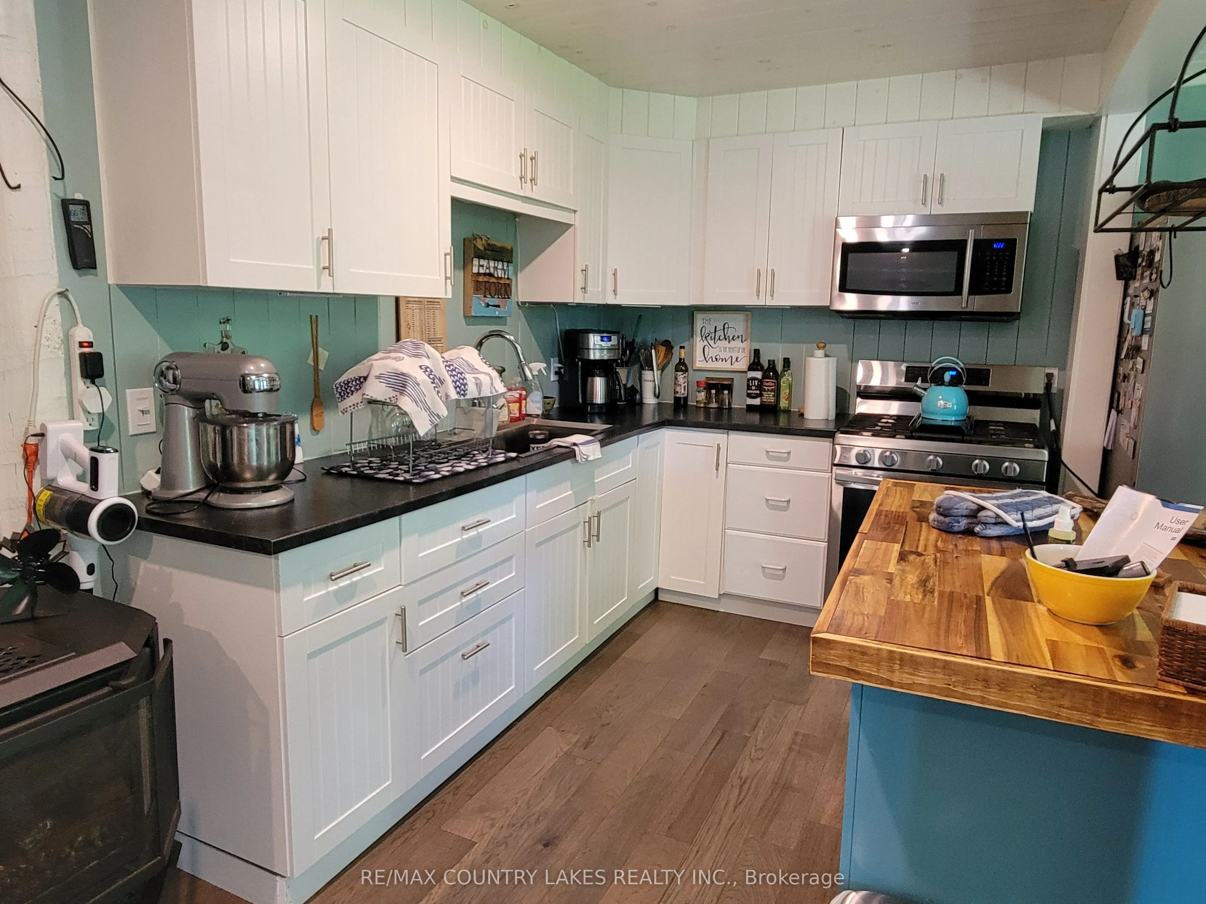 2481 Lakeshore Drive