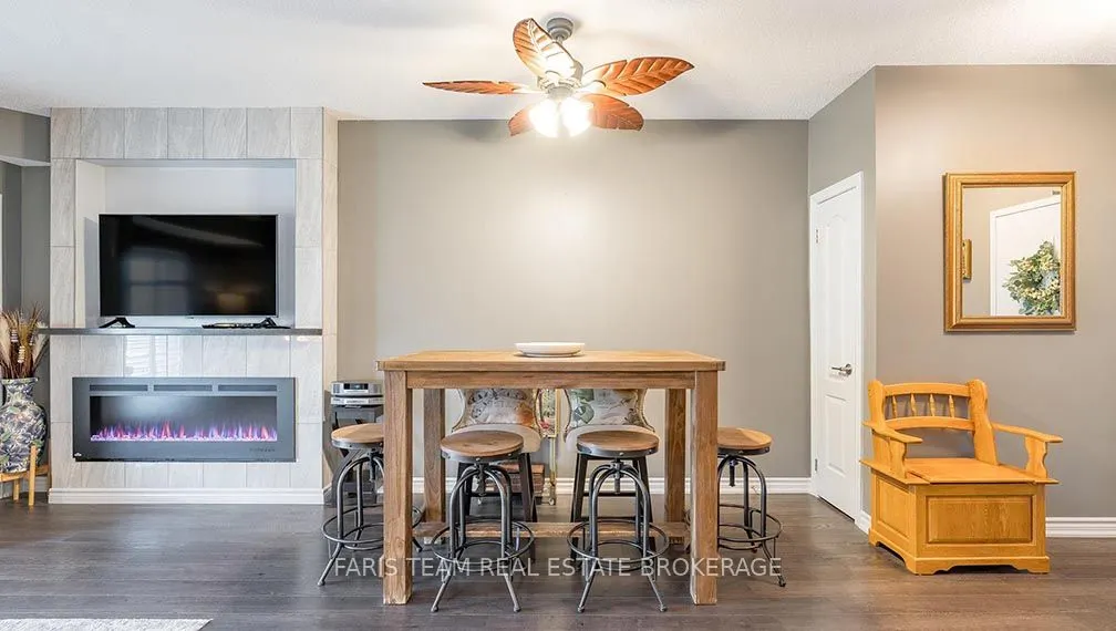 40 Ferndale Drive S, #210