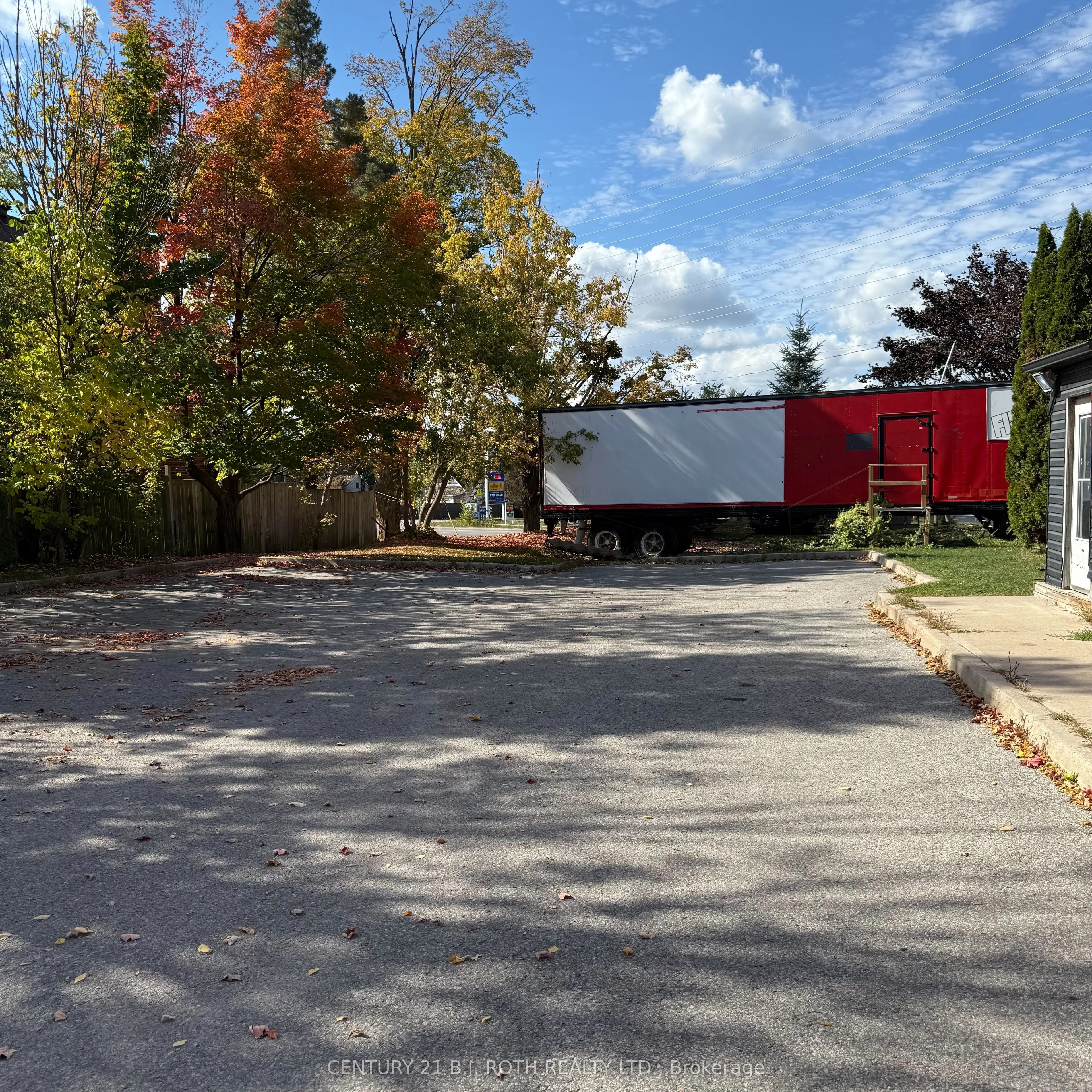 371 Mapleview Drive W, #back unit