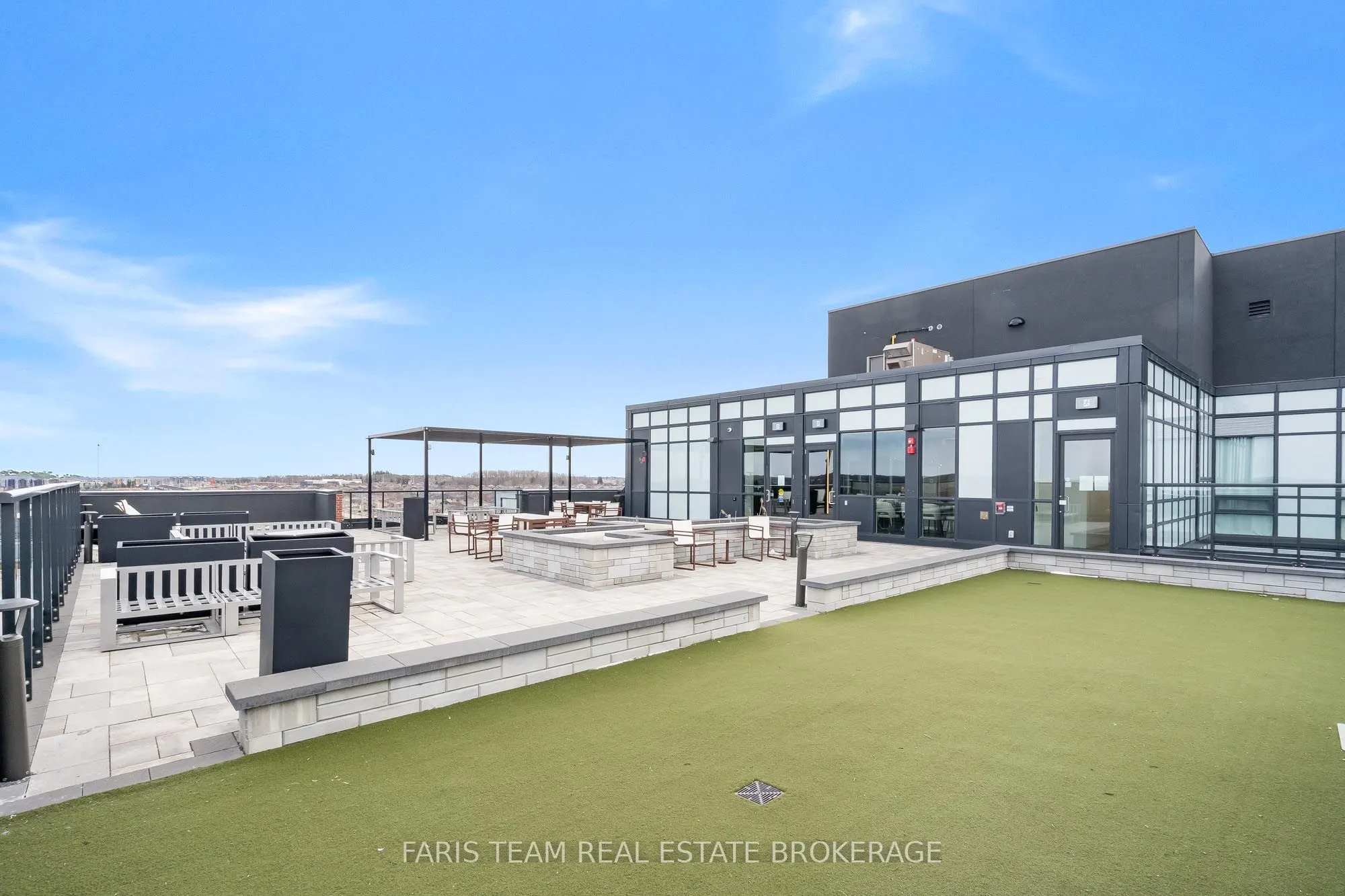 681 Yonge Street, #311