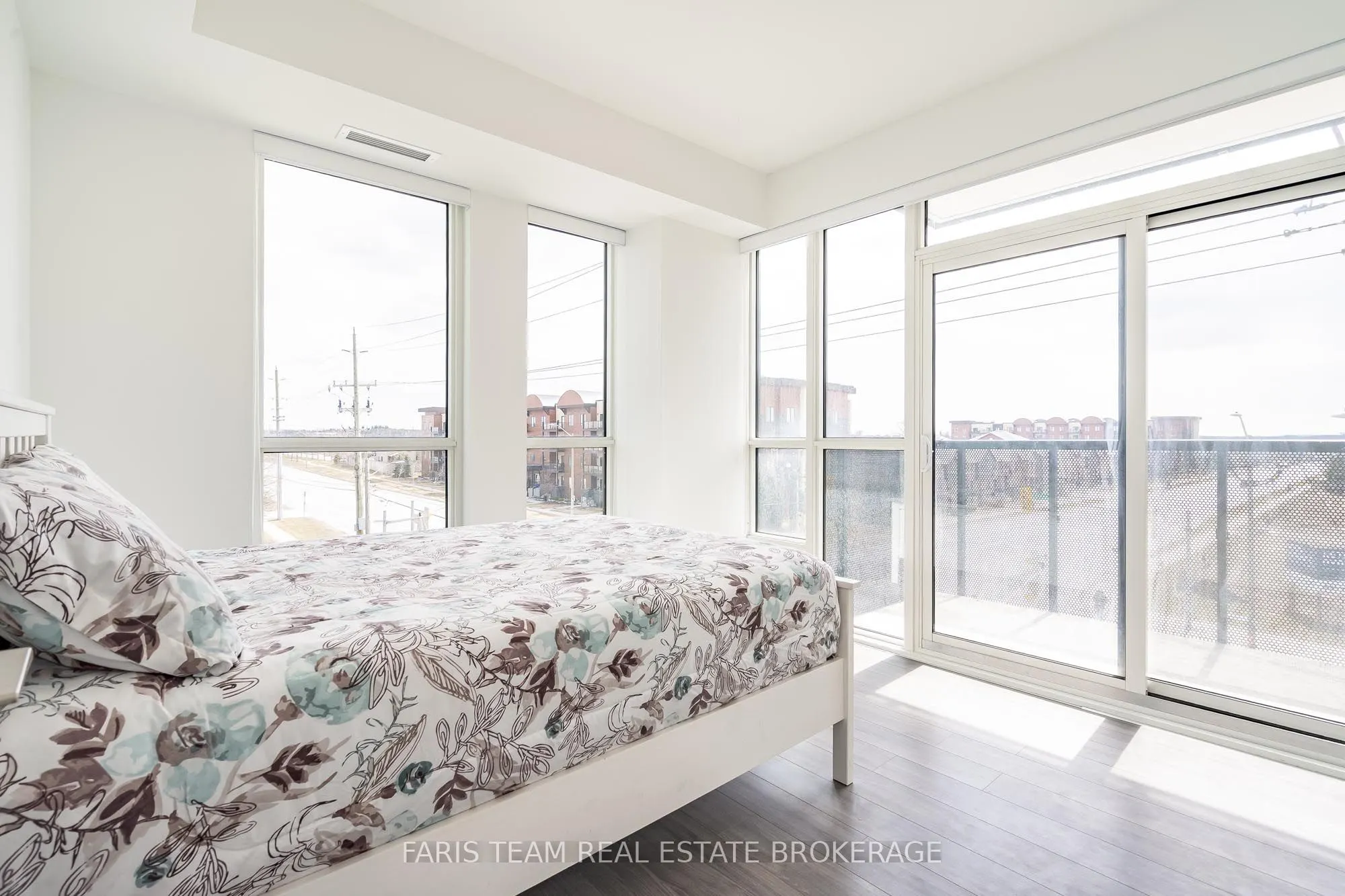 681 Yonge Street, #311