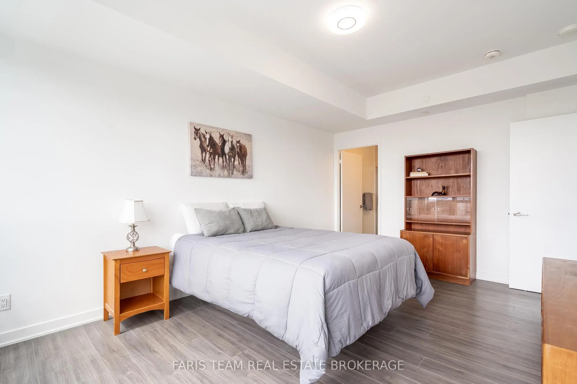 681 Yonge Street, #311