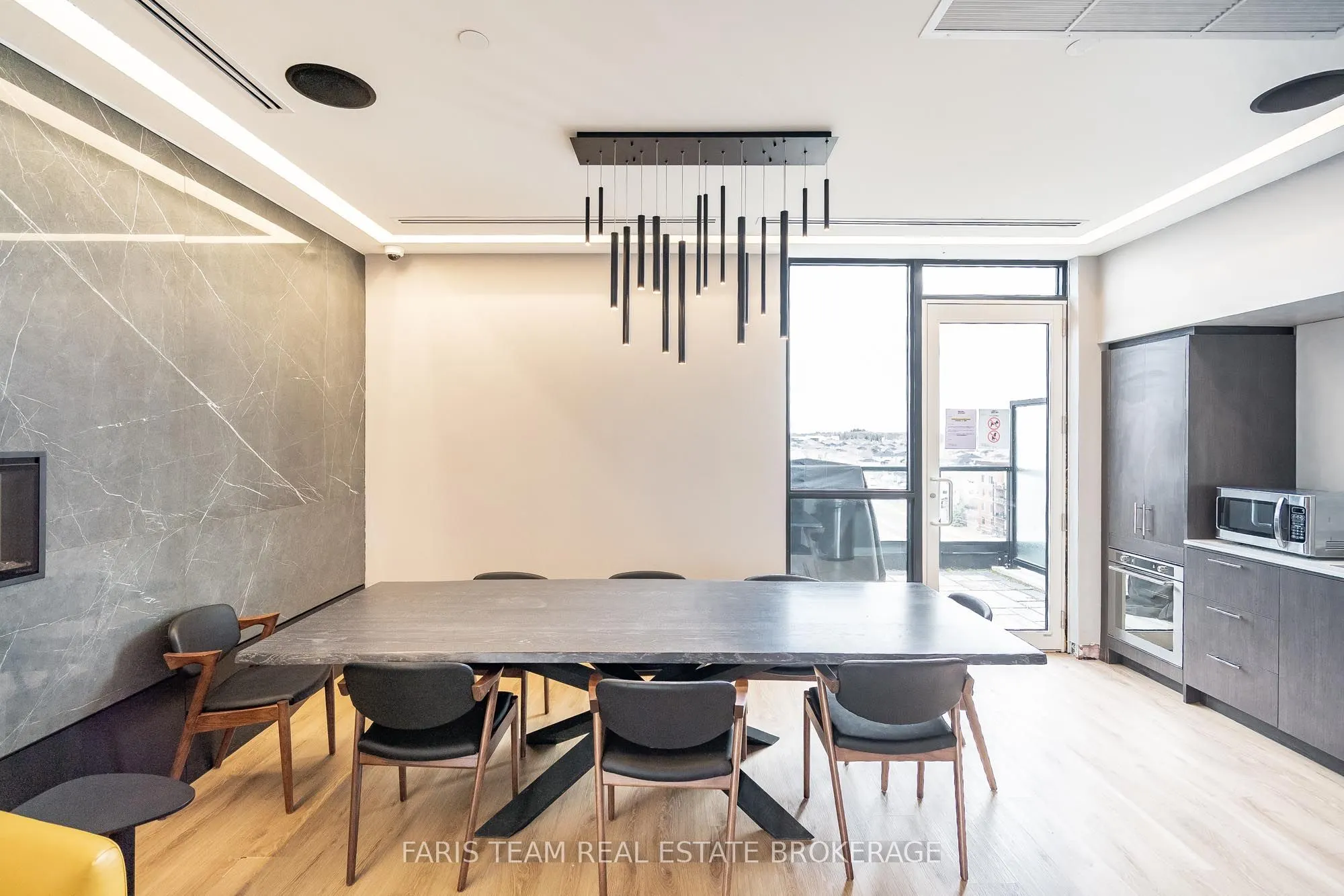 681 Yonge Street, #311