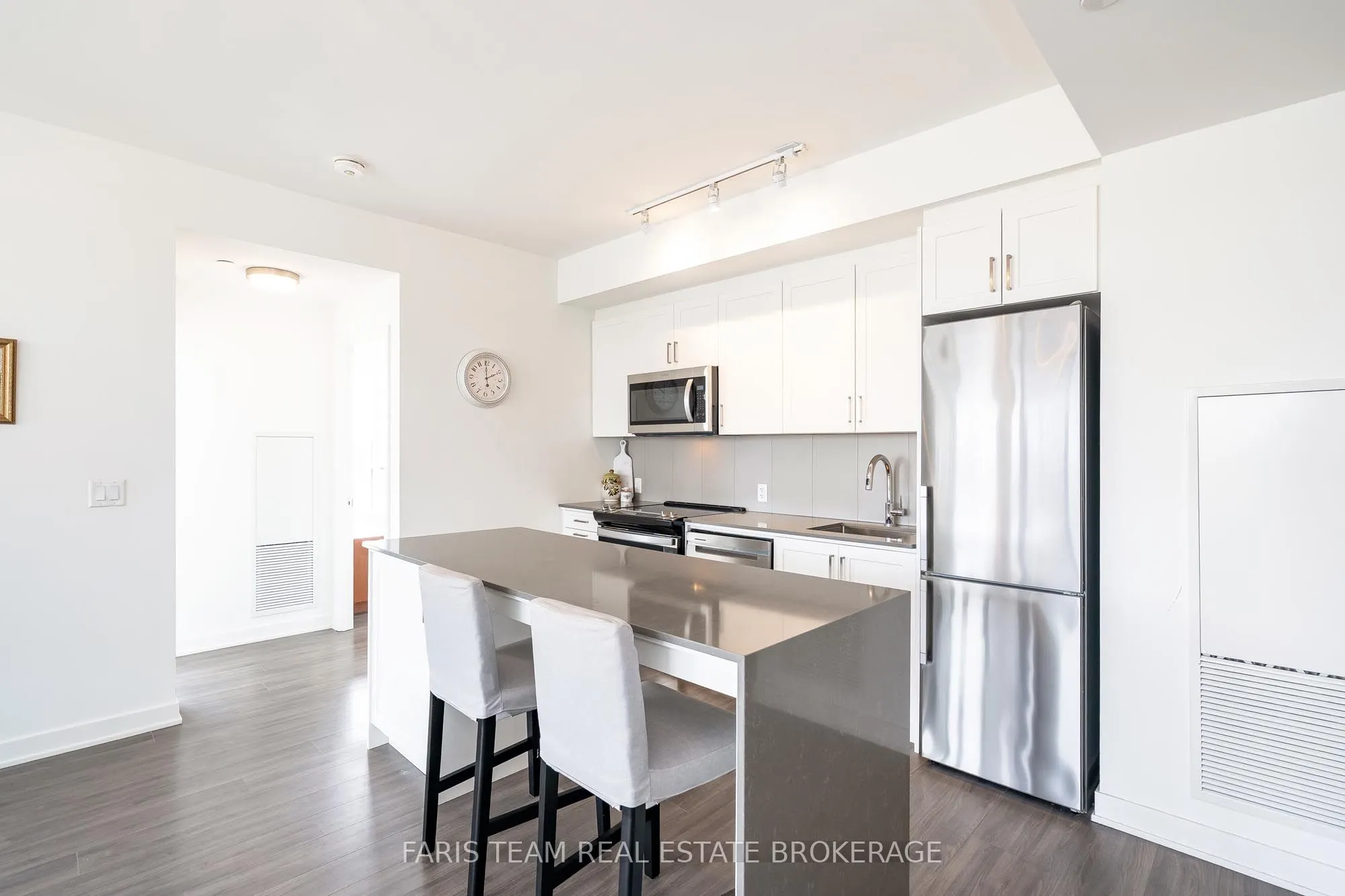 681 Yonge Street, #311