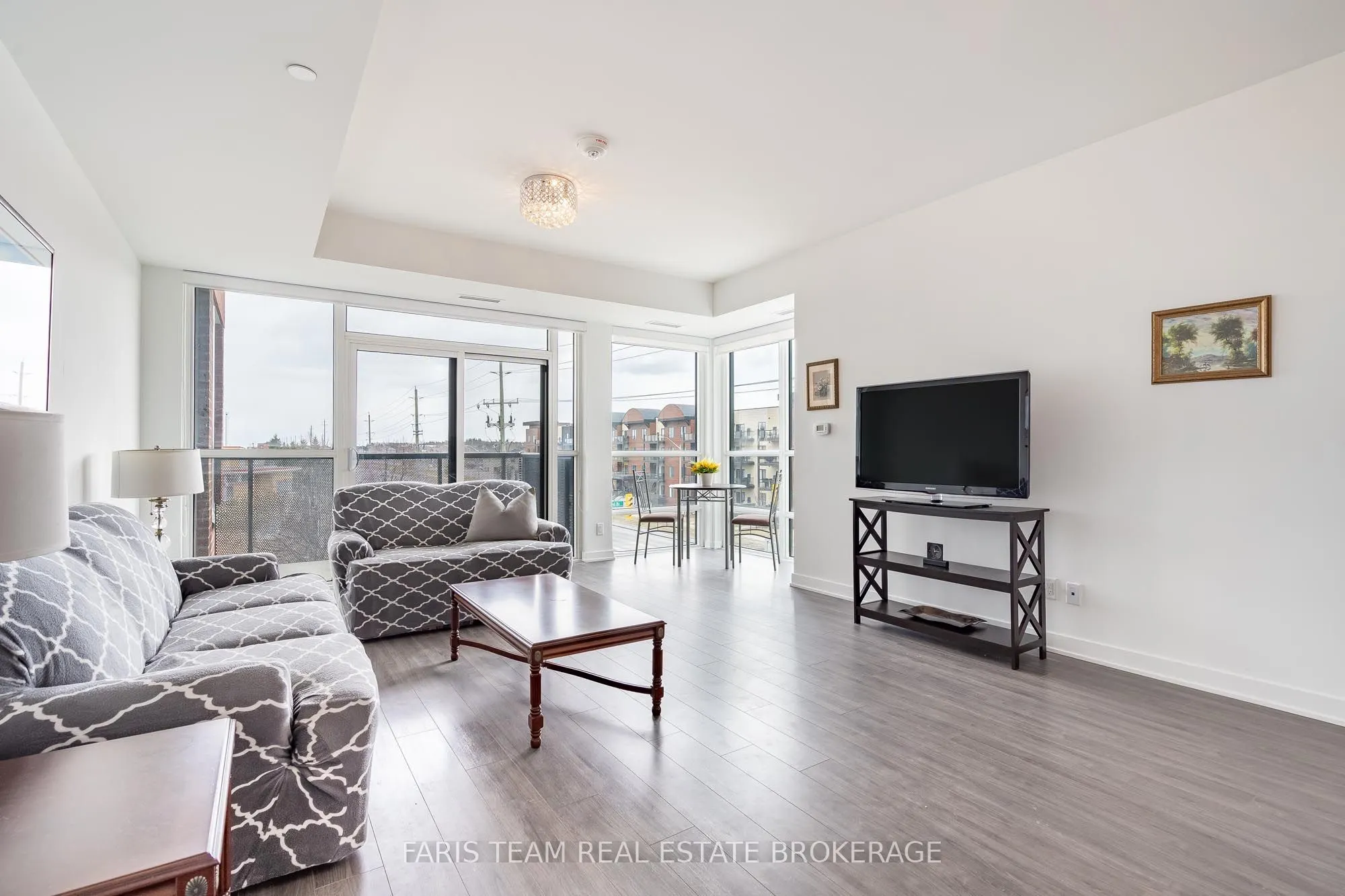 681 Yonge Street, #311