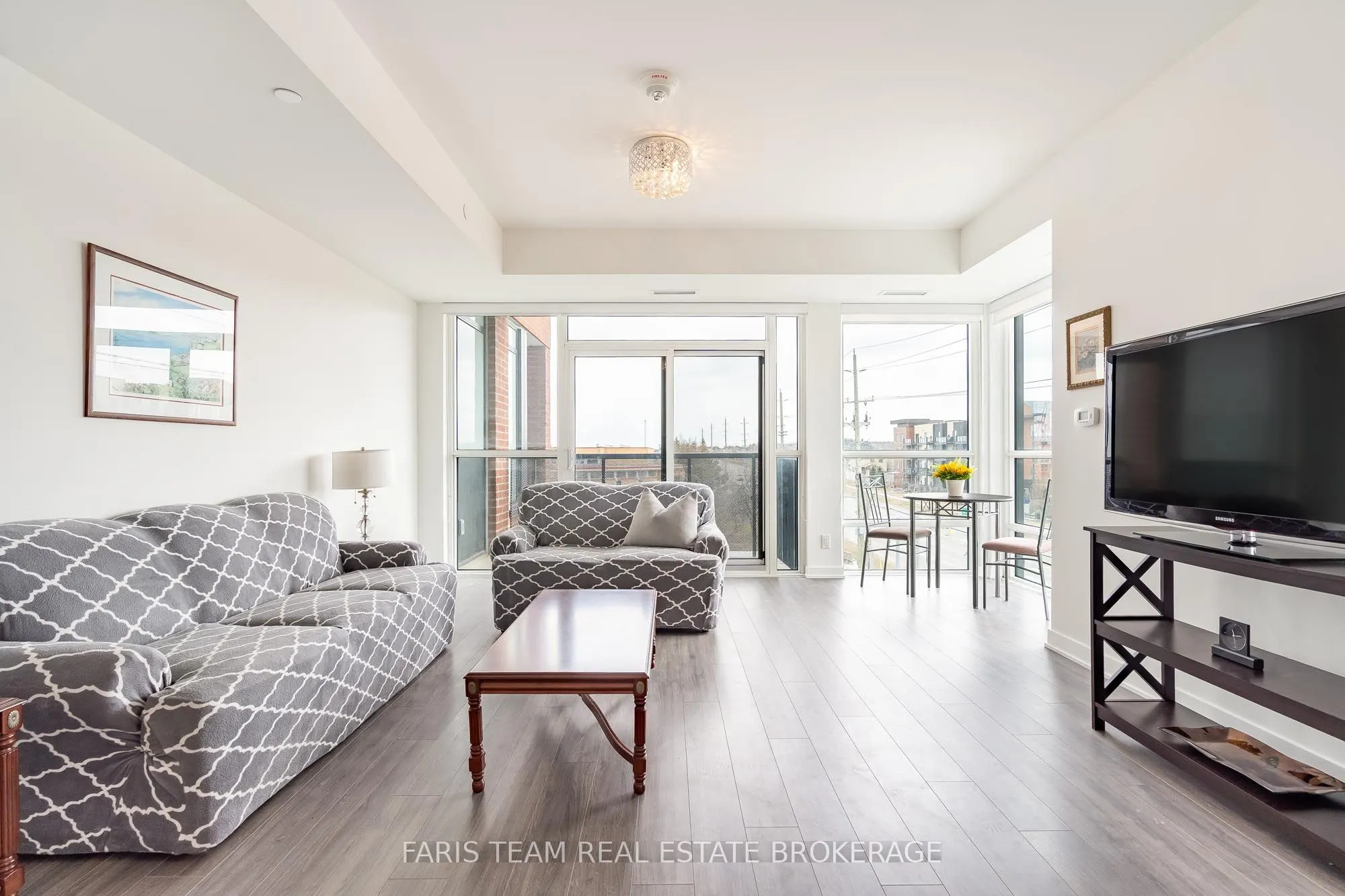 681 Yonge Street, #311