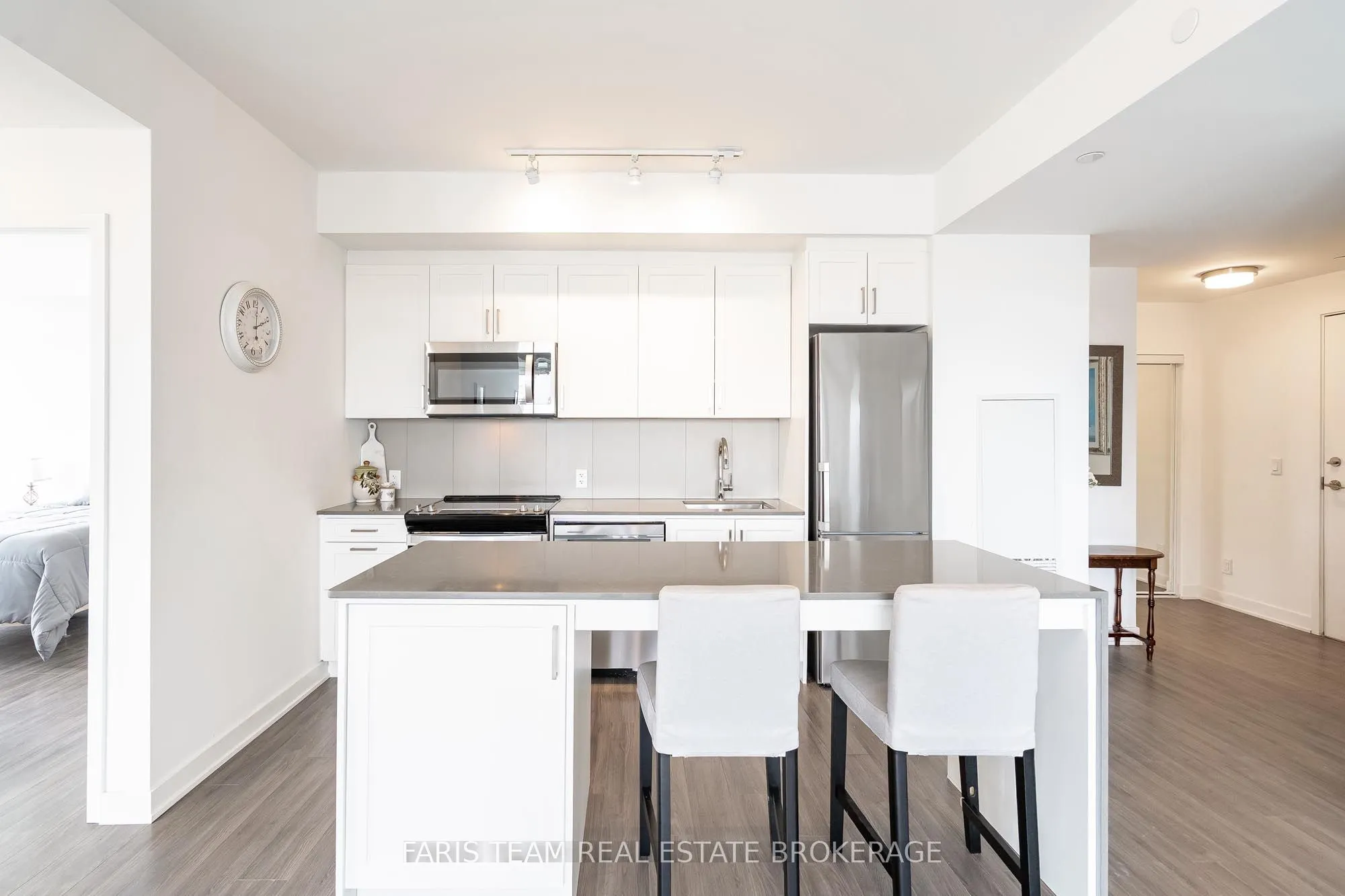 681 Yonge Street, #311