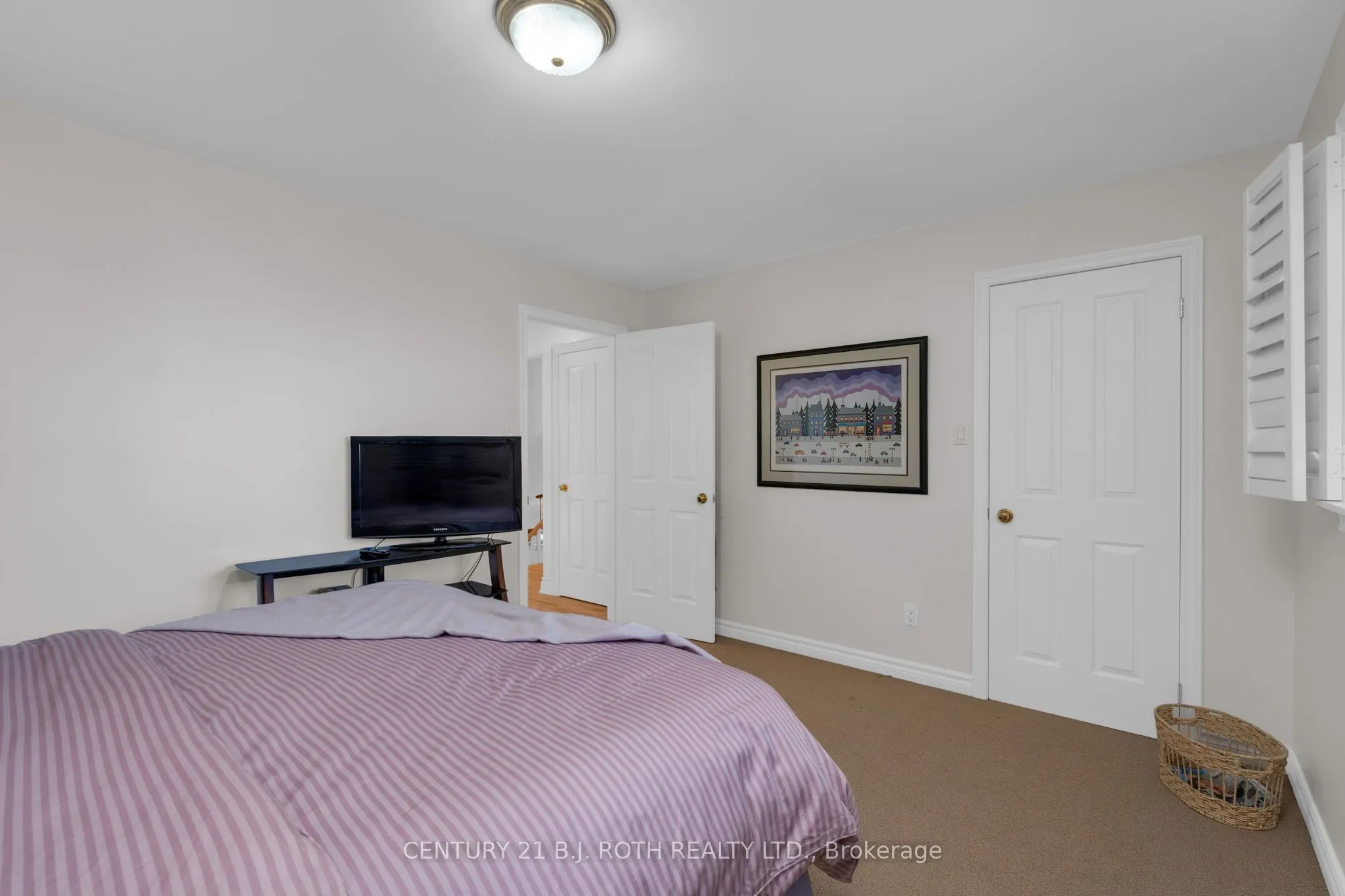 2710 Portage Trail