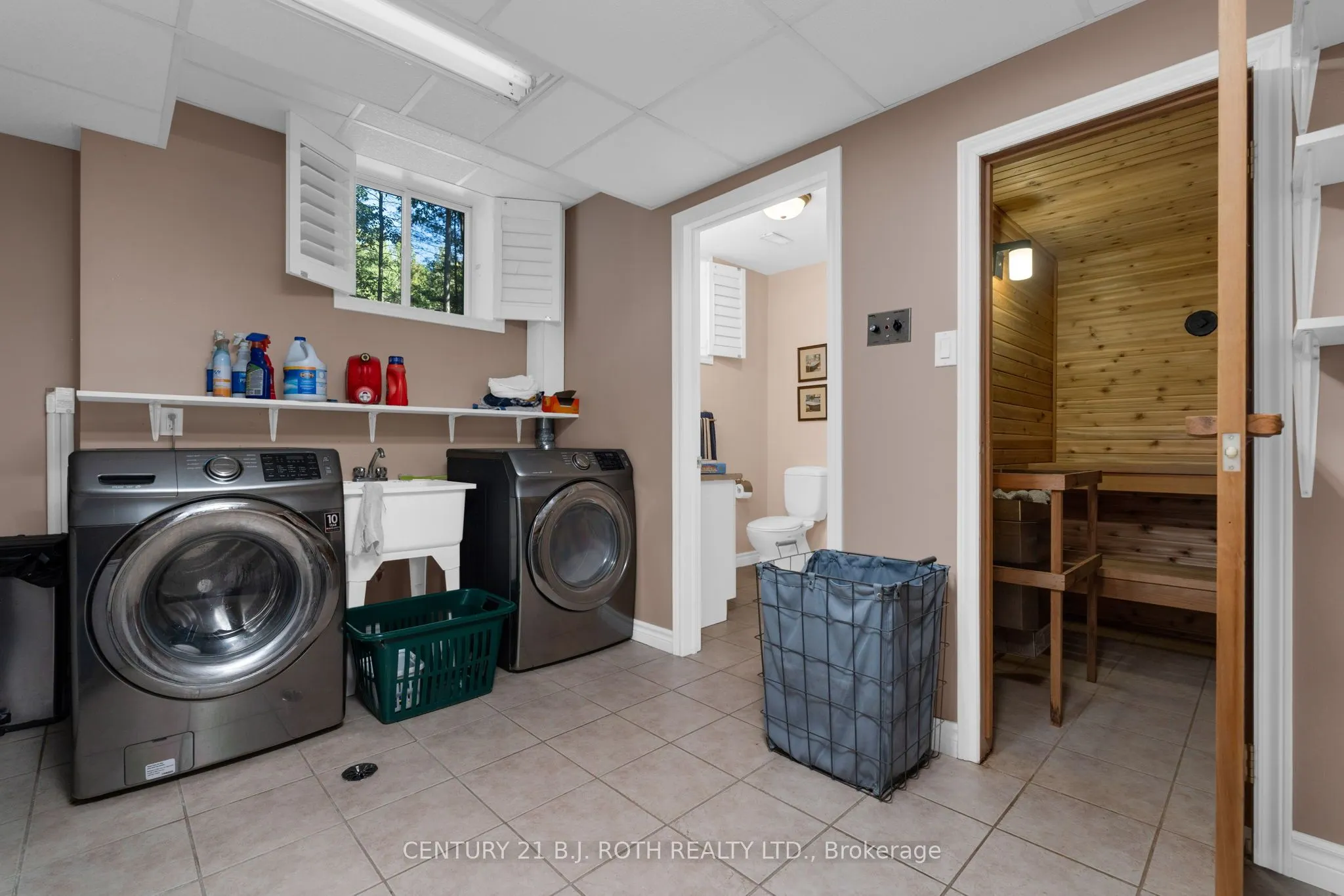 2710 Portage Trail