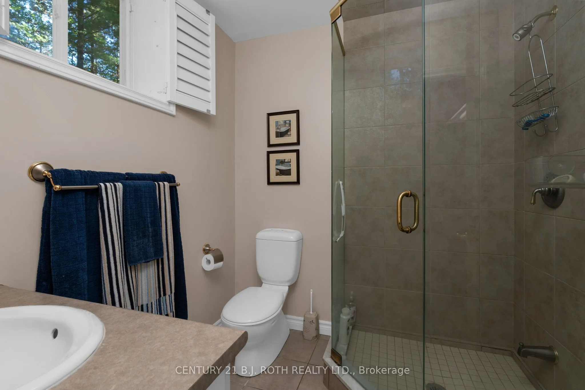 2710 Portage Trail