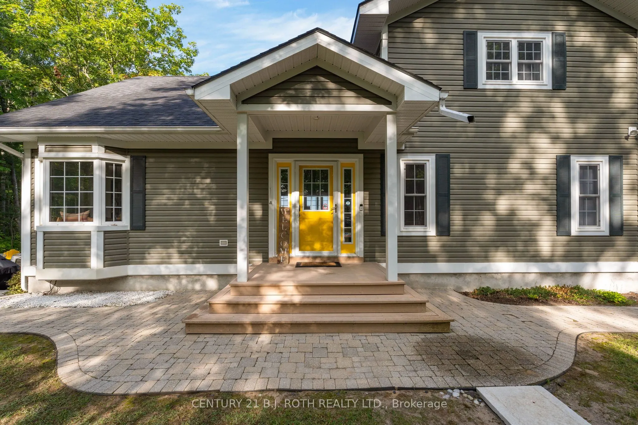 2710 Portage Trail