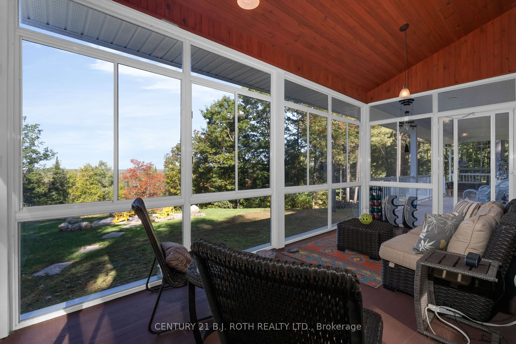 2710 Portage Trail