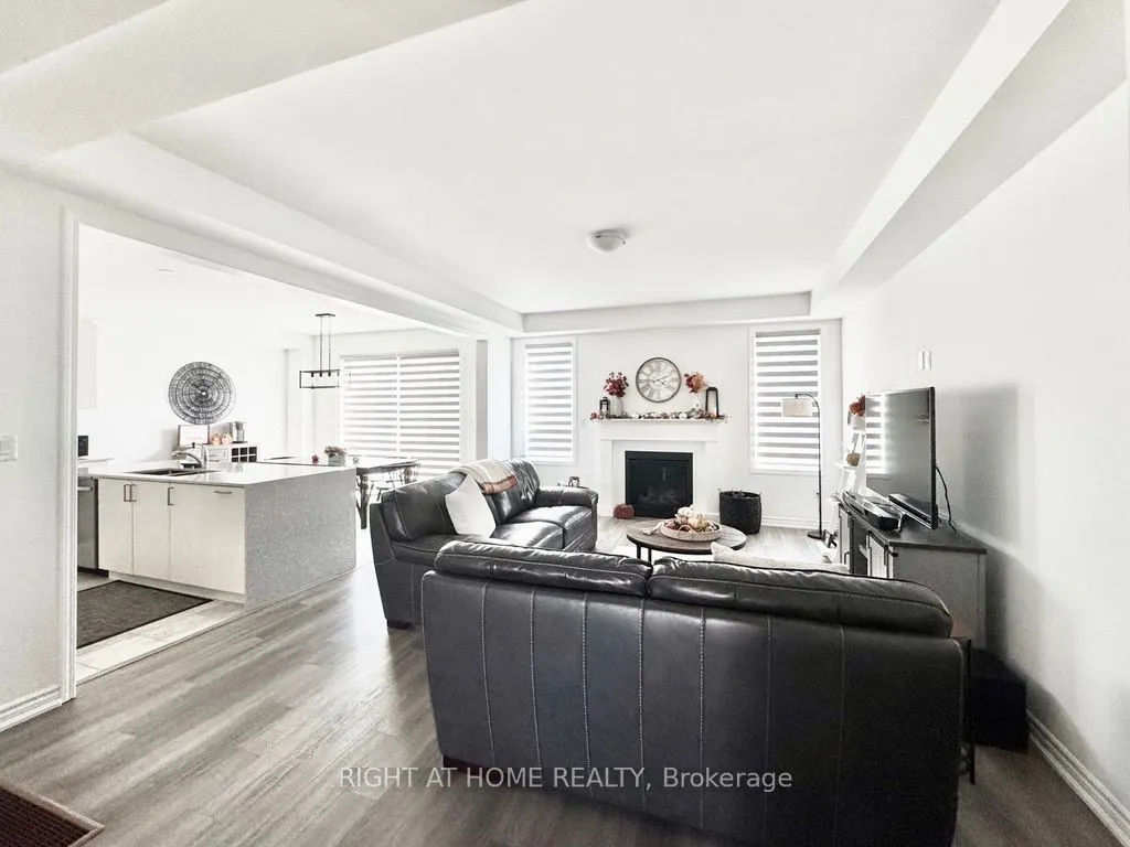 61 Suzuki Street, #Upper