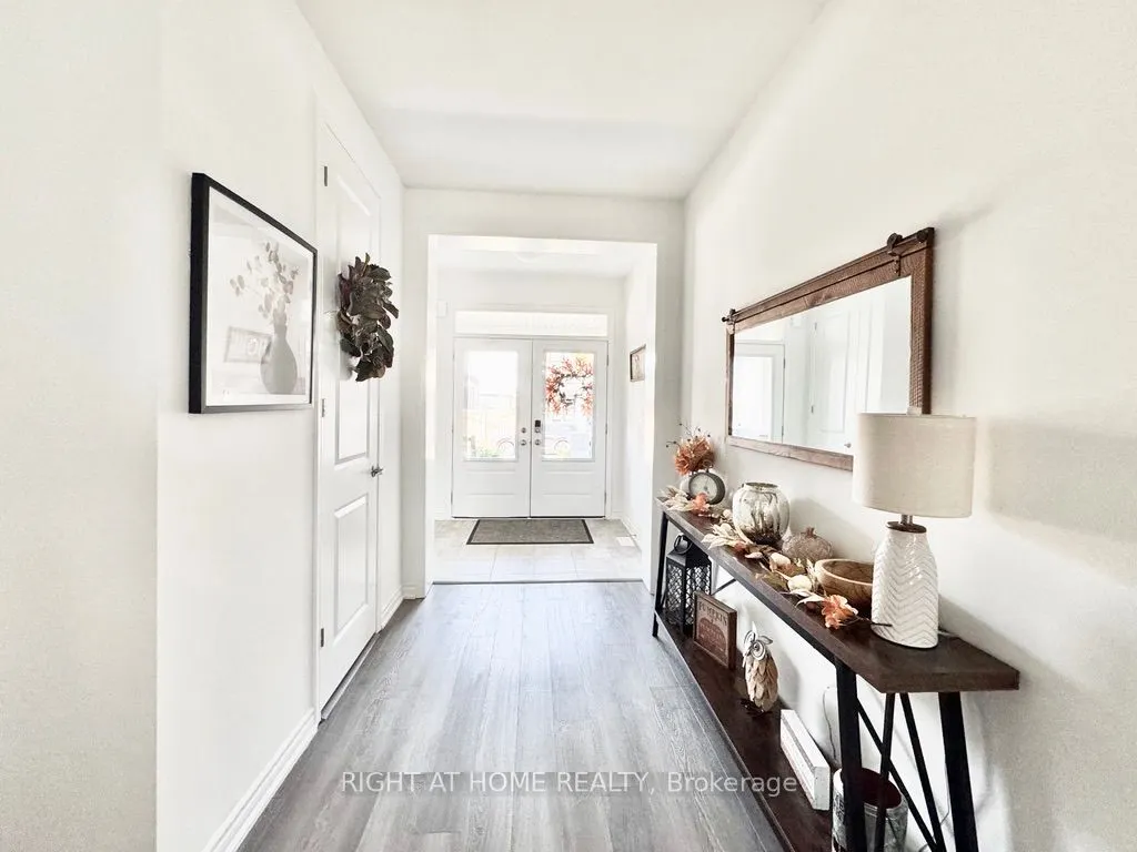 61 Suzuki Street, #Upper