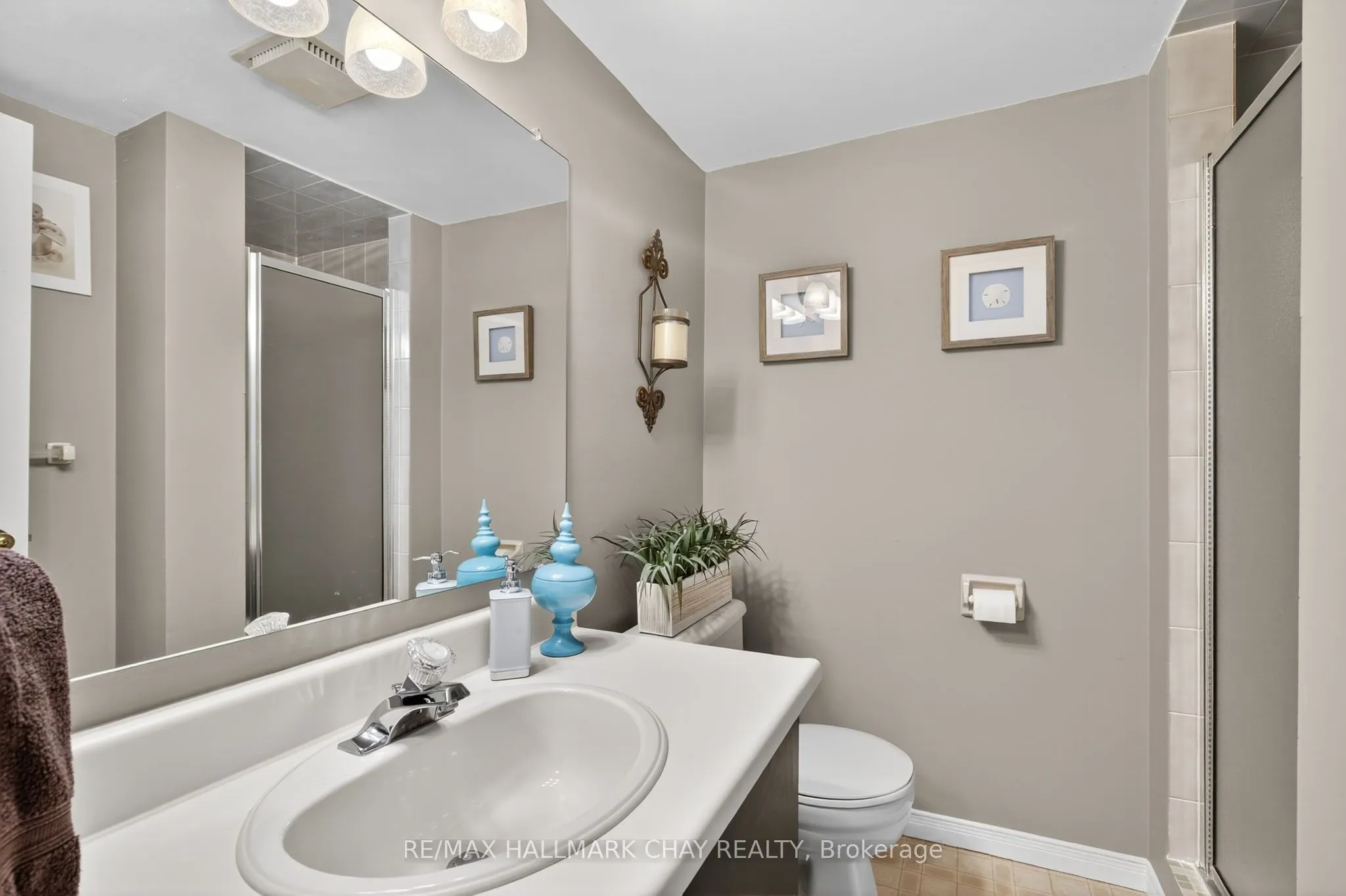 10 Coulter Street, #124