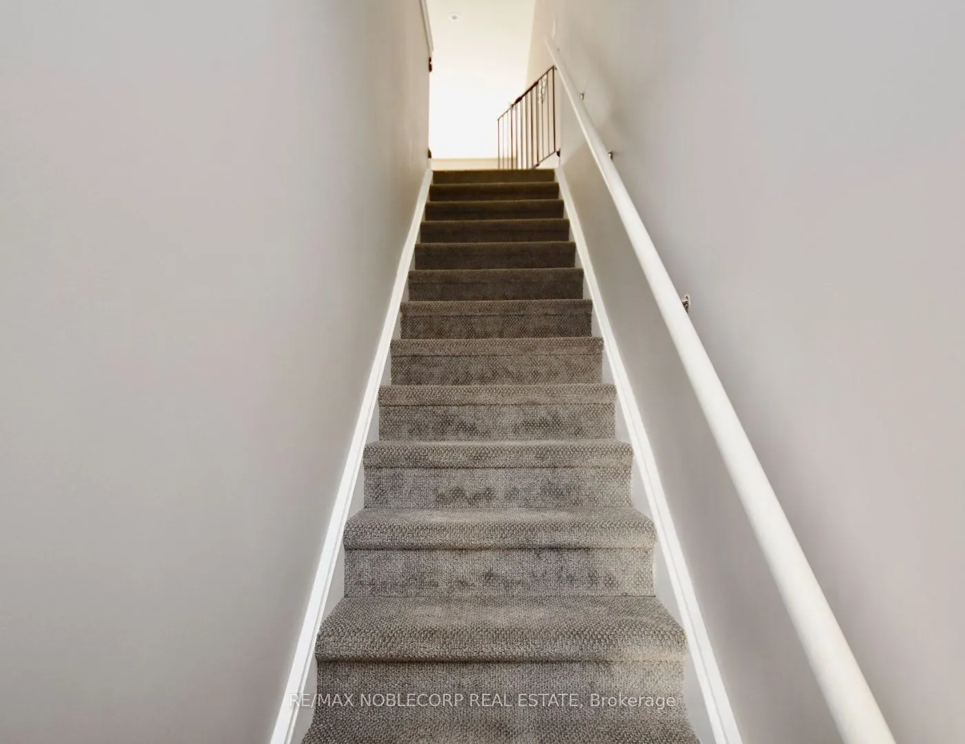 369 Essa Road, #19