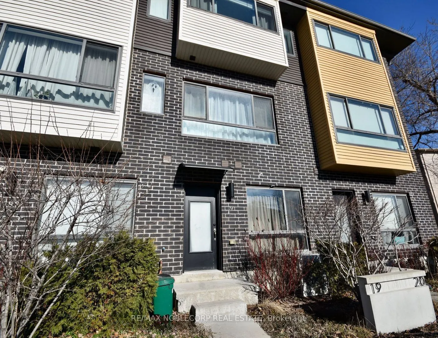369 Essa Road, #19