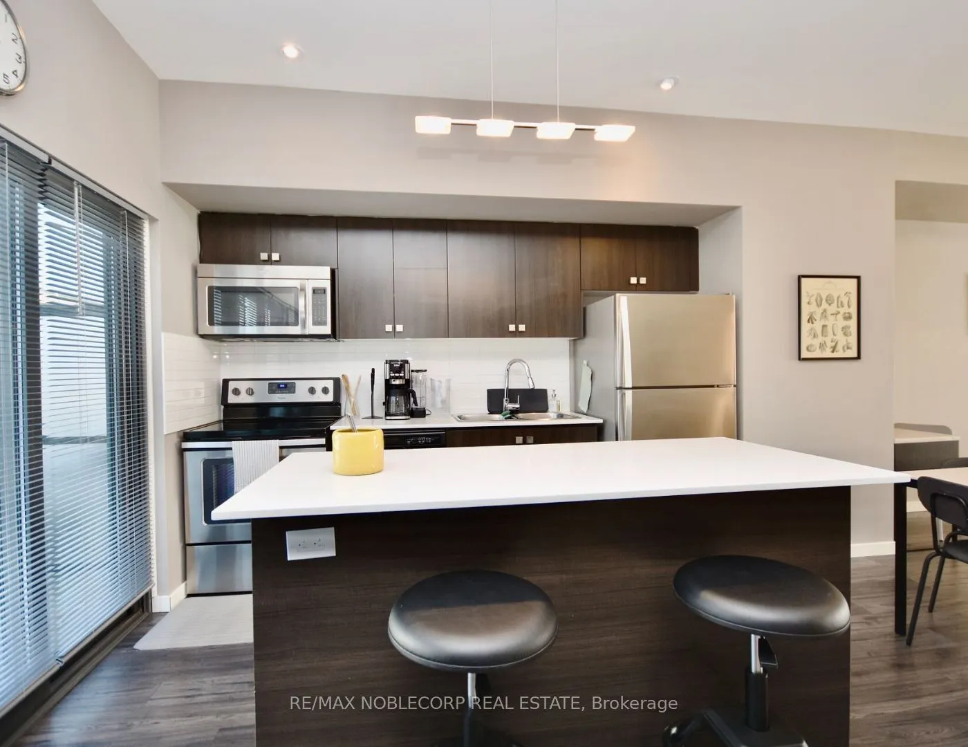 369 Essa Road, #19