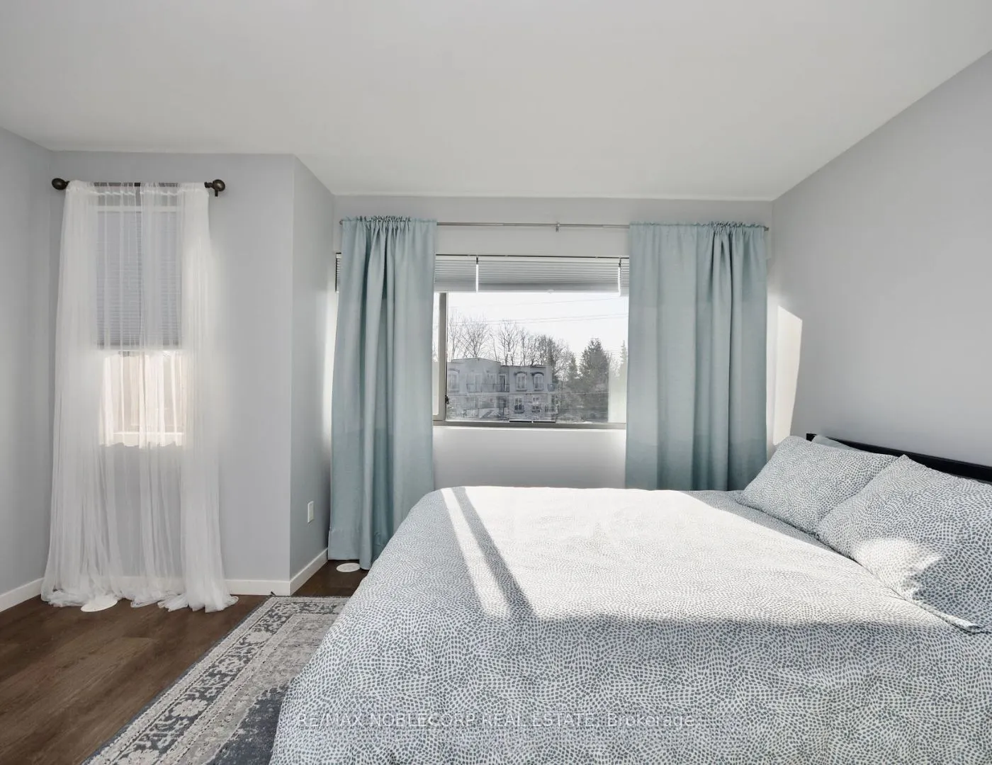 369 Essa Road, #19
