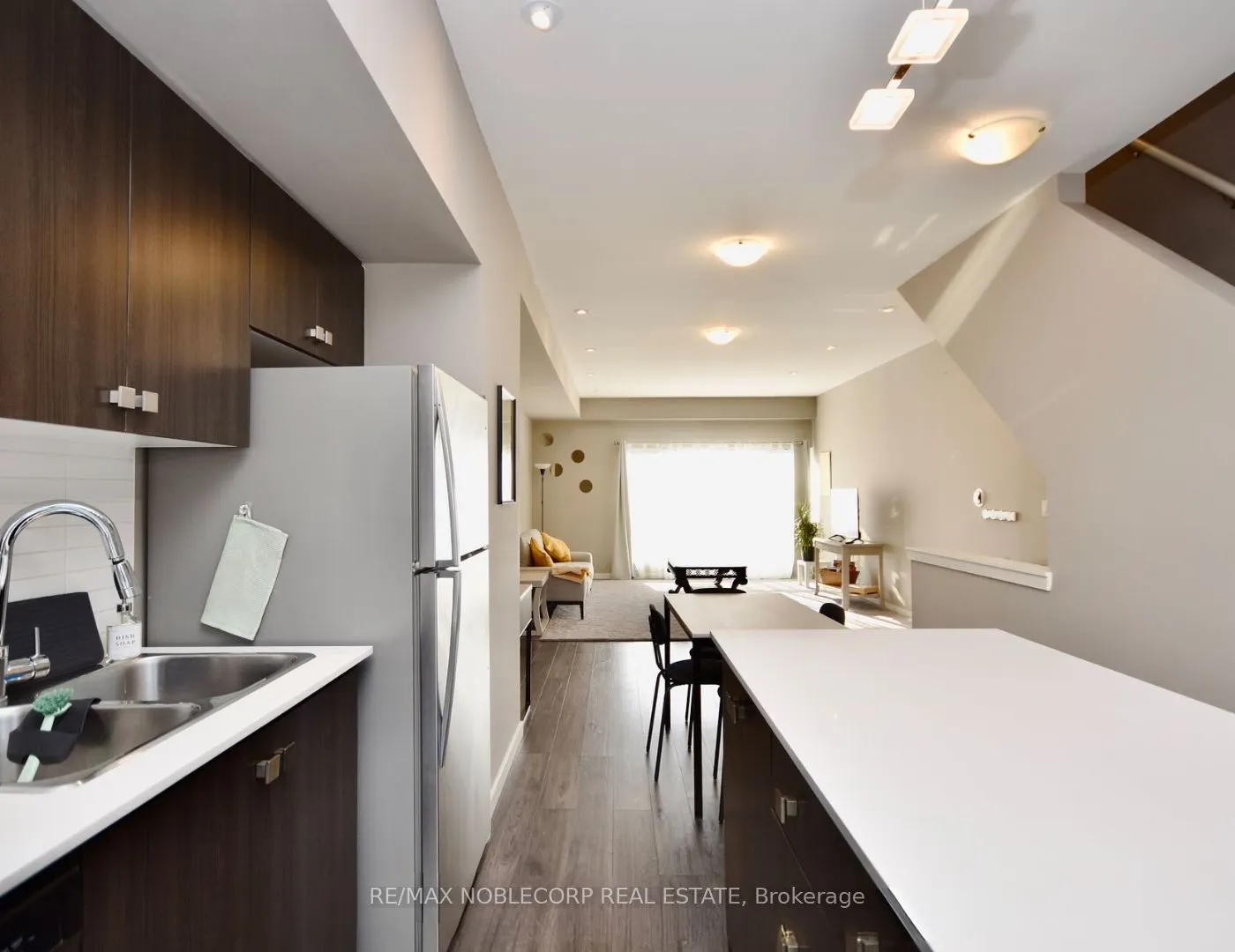369 Essa Road, #19