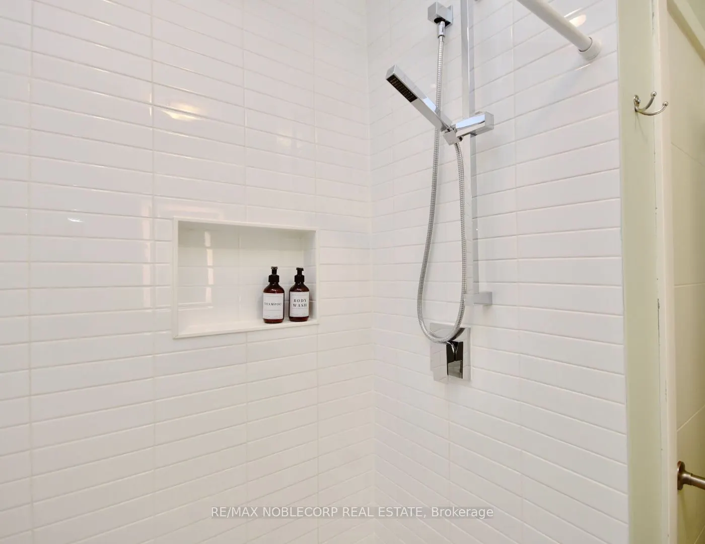 369 Essa Road, #19