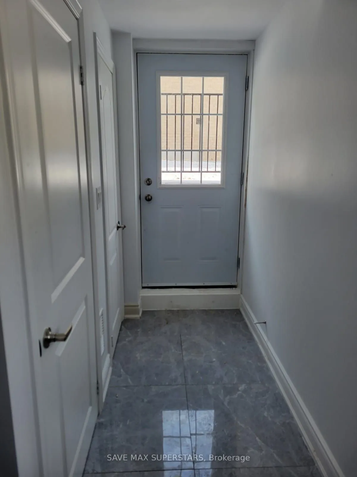 32 Westminster Circle, #Lower