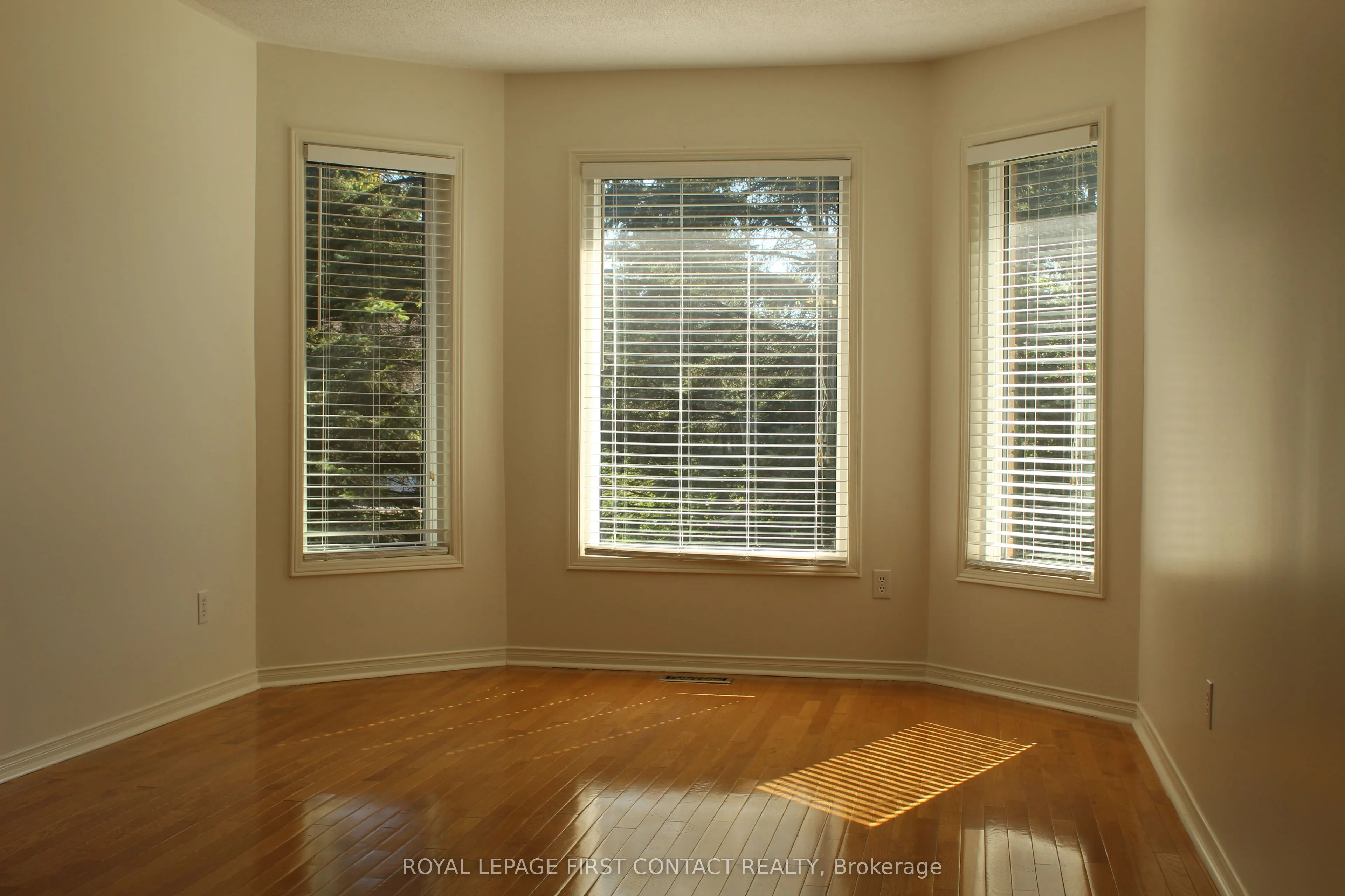 14 Fairway Crescent