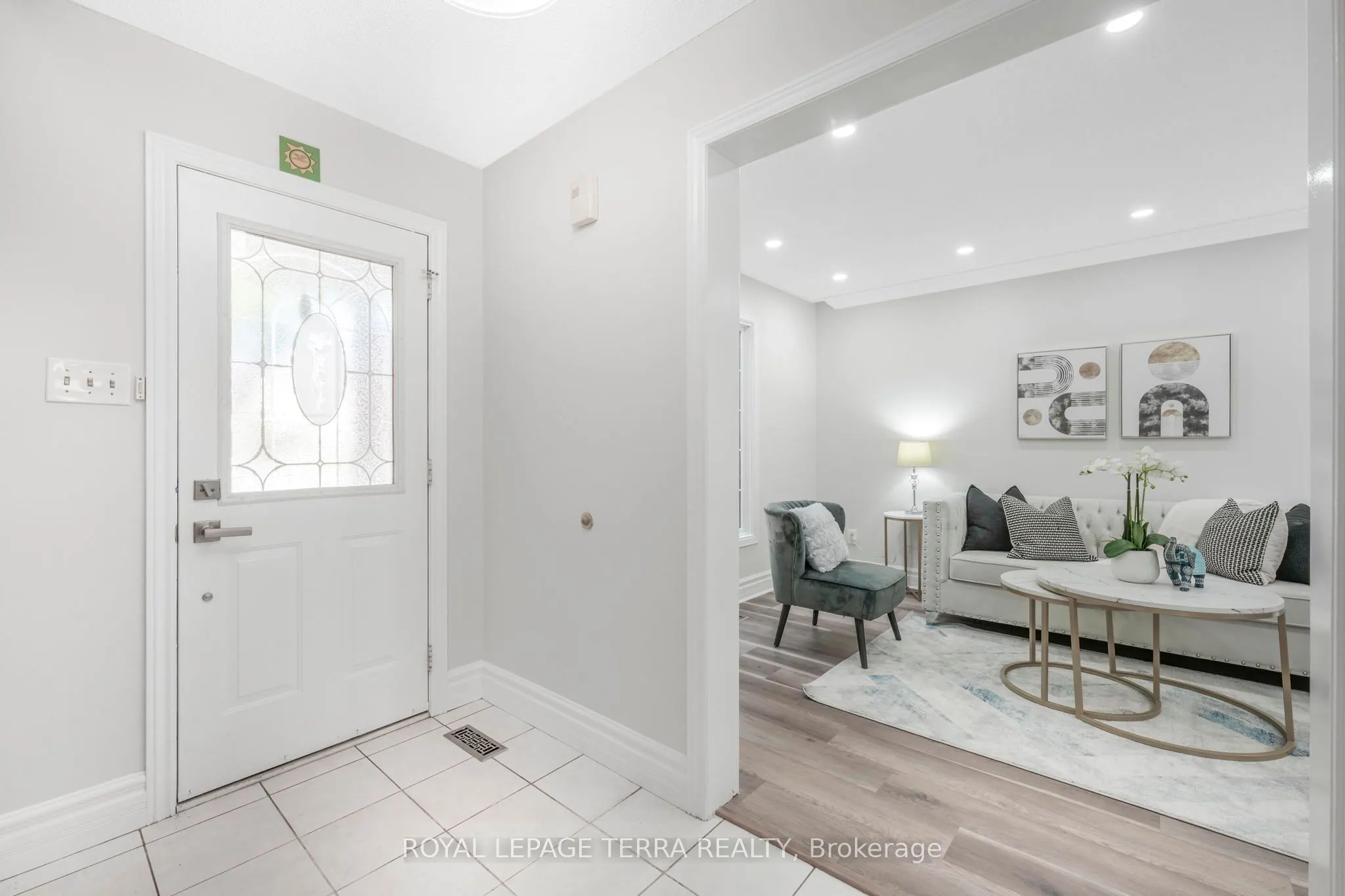 67 Livingstone Street W