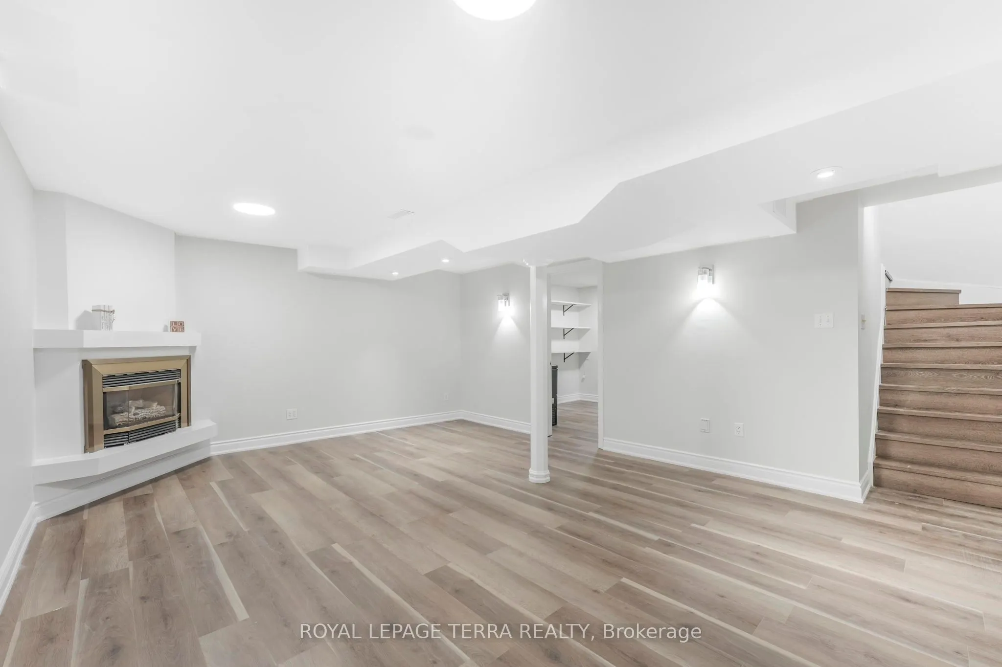 67 Livingstone Street W