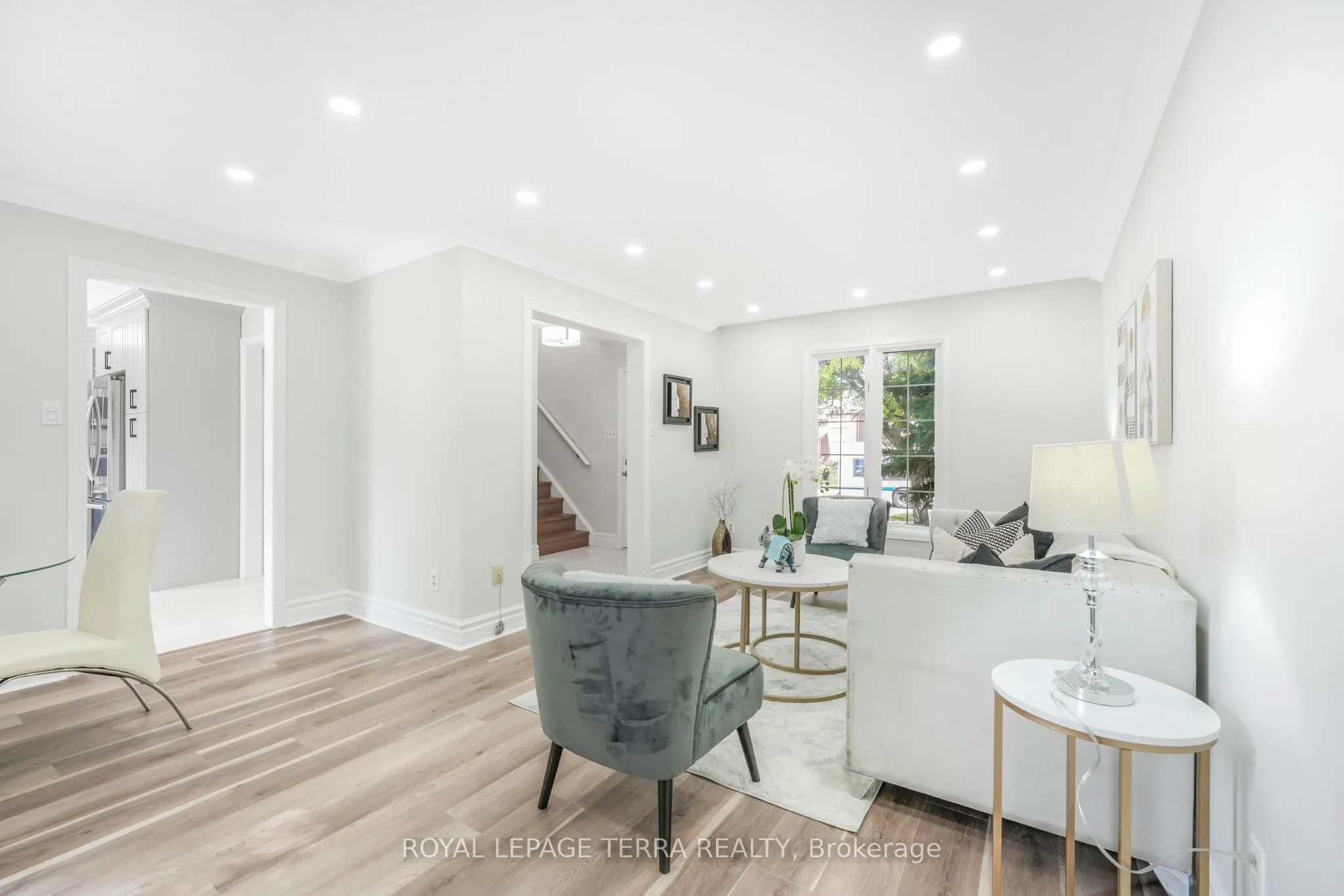 67 Livingstone Street W