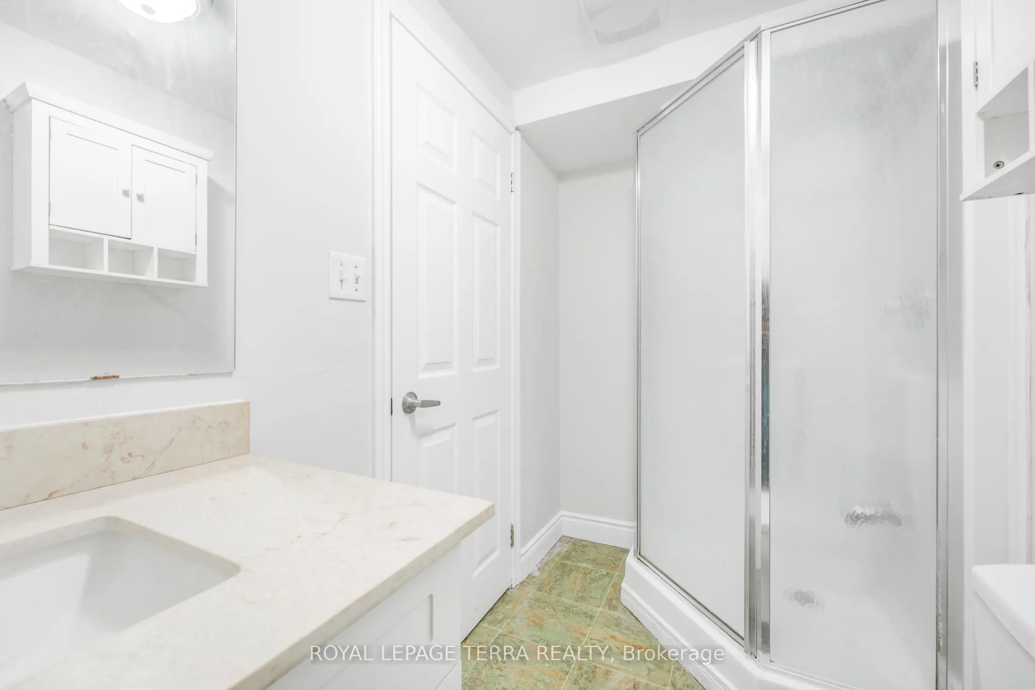 67 Livingstone Street W