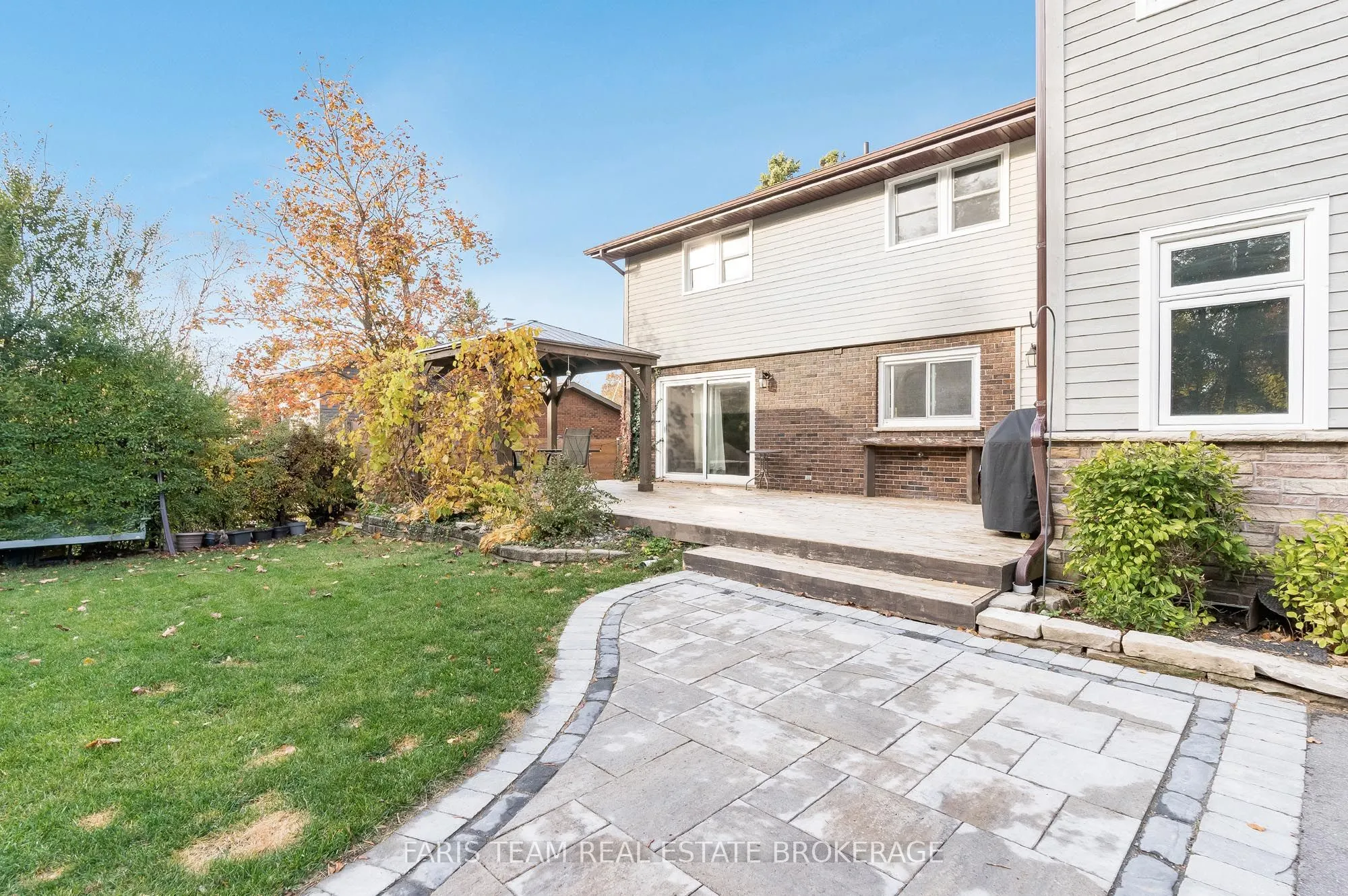 27 Garrett Crescent