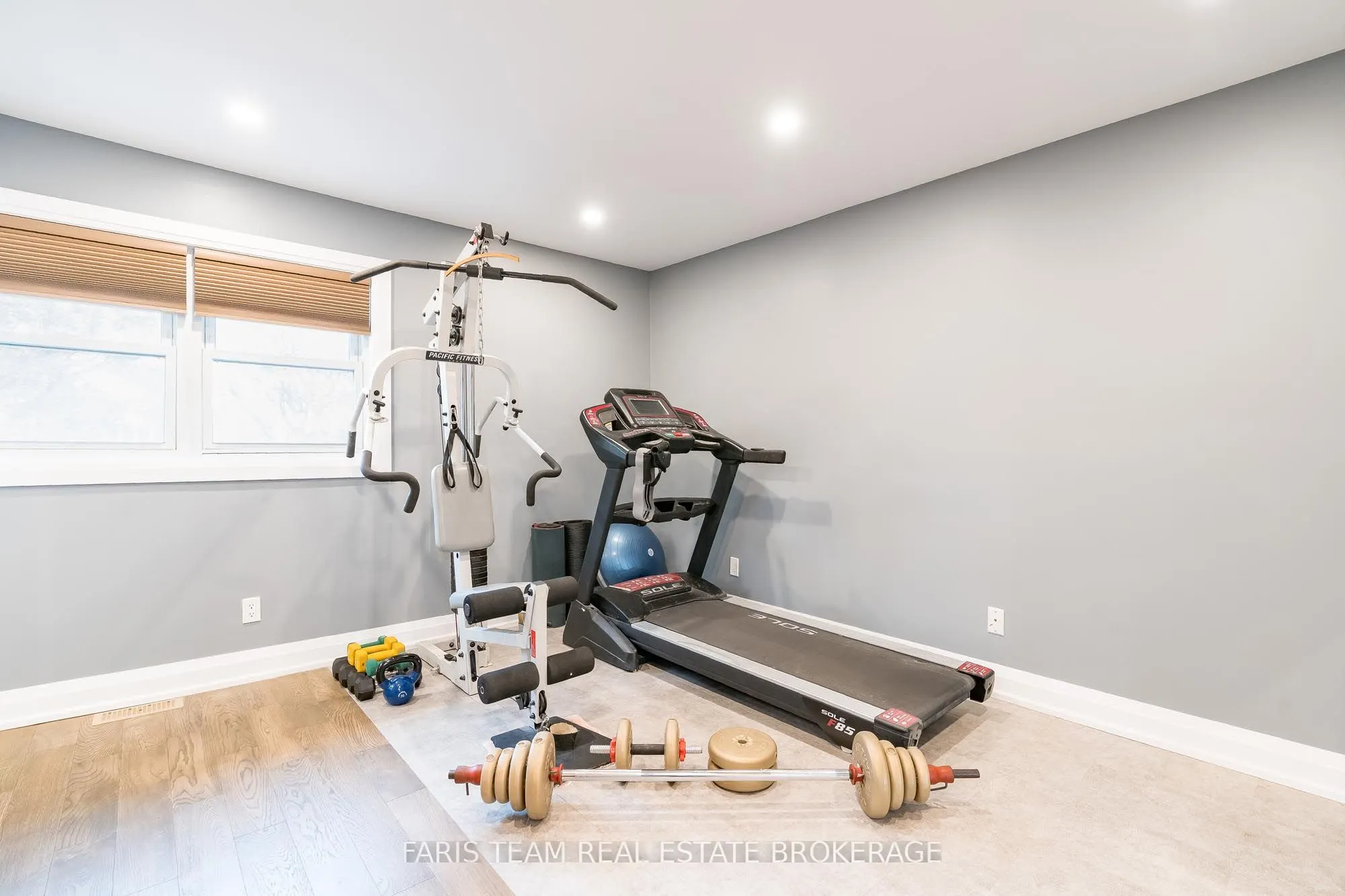 27 Garrett Crescent