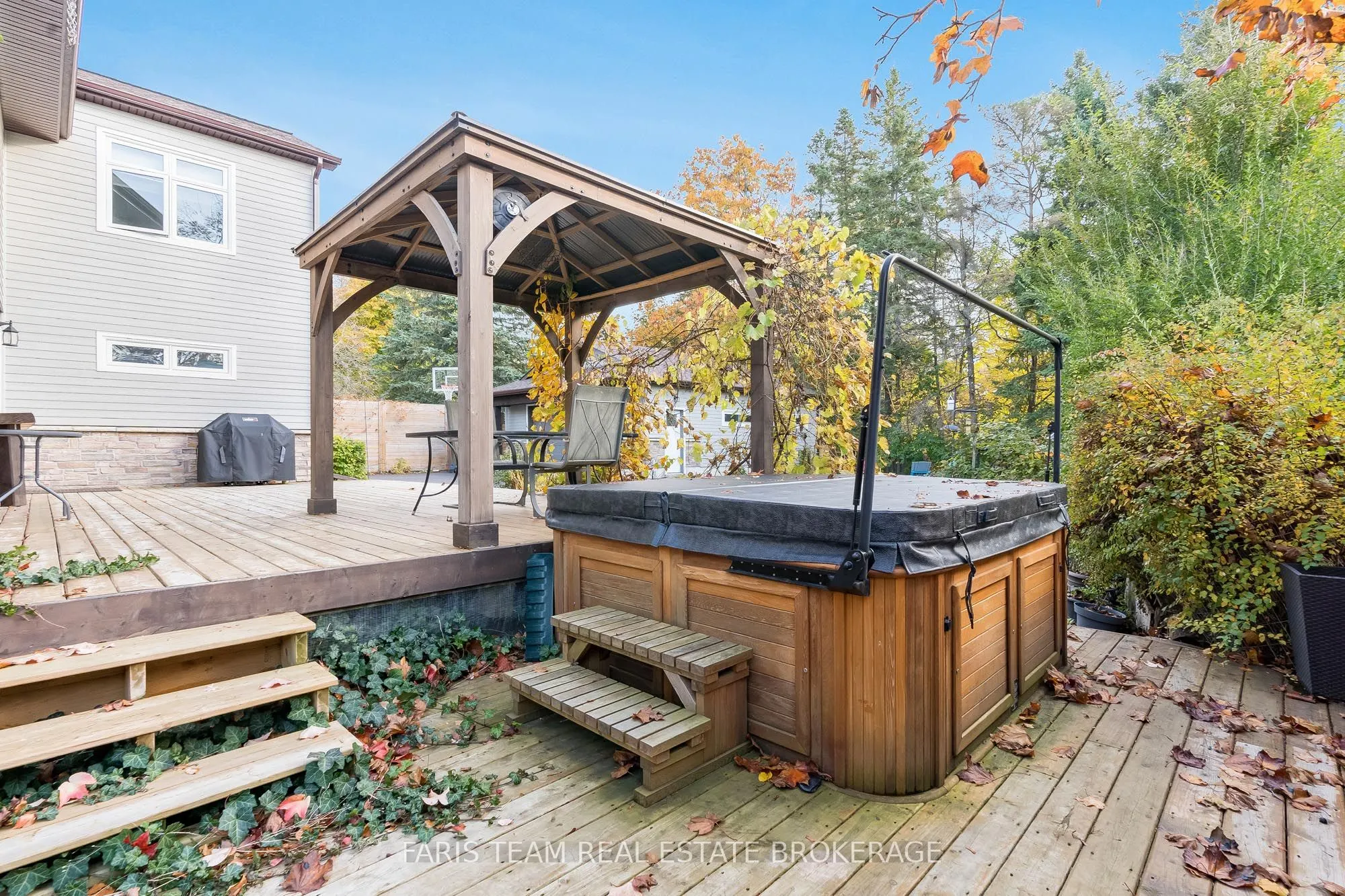 27 Garrett Crescent