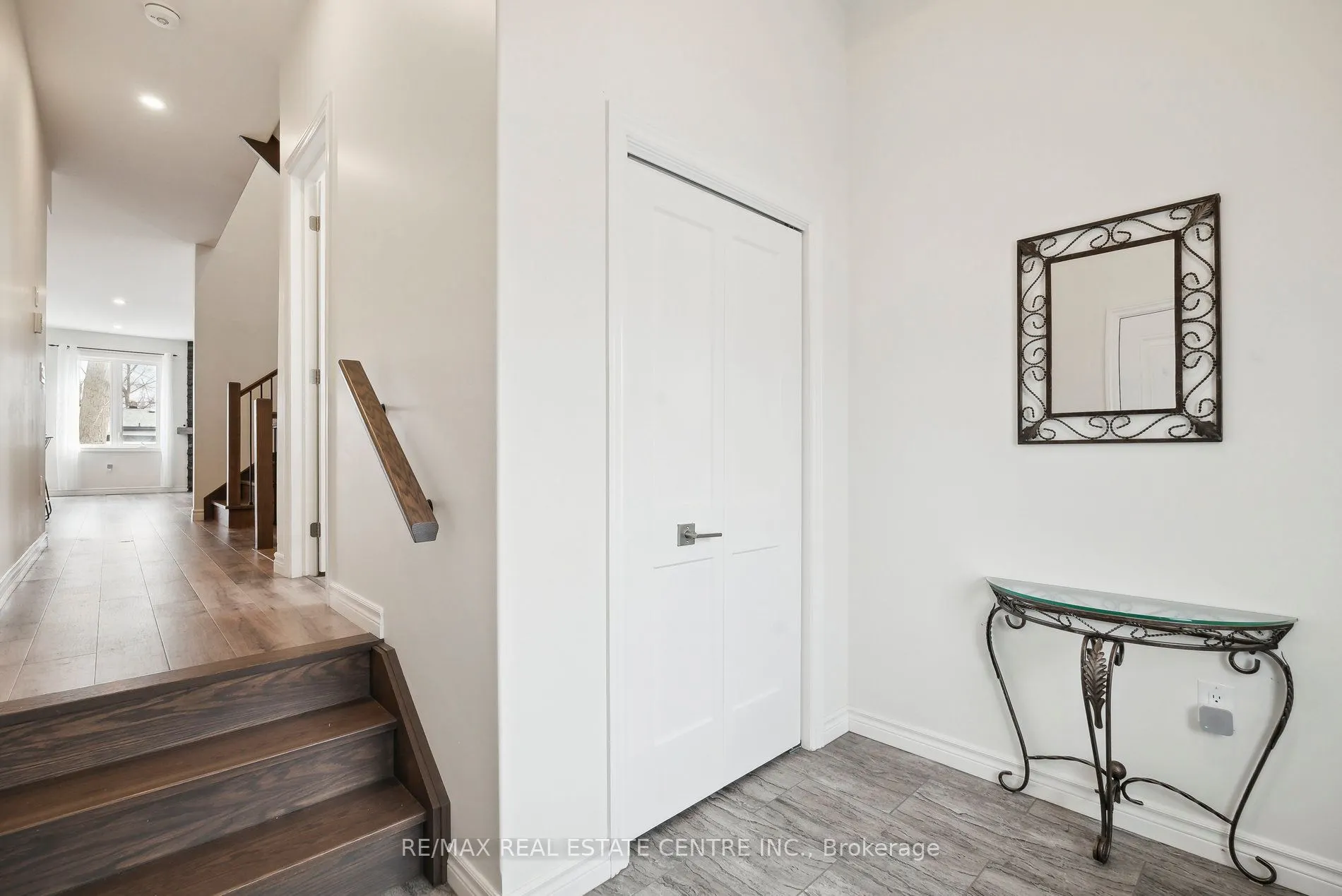 144 Memorial Avenue