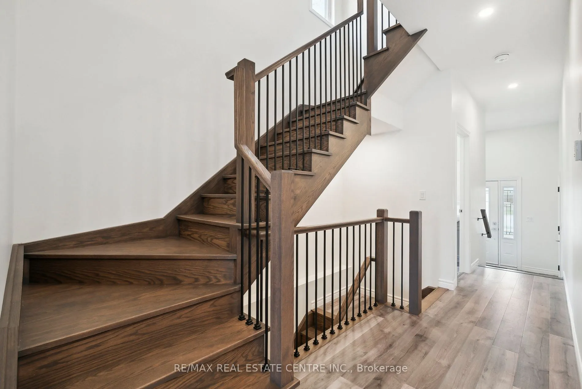 144 Memorial Avenue